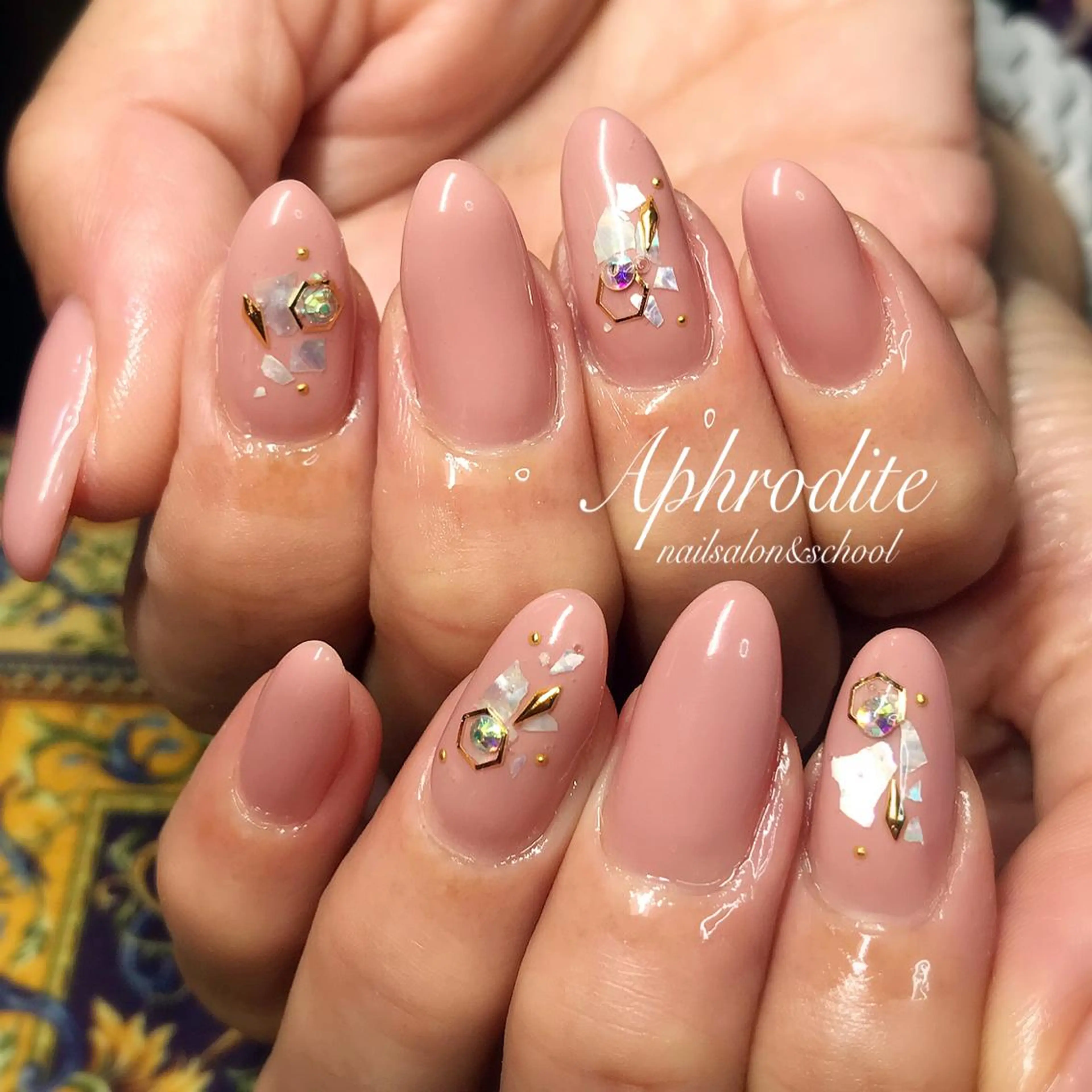 ネイル APHRODITE Nagisaのネイルデザイン