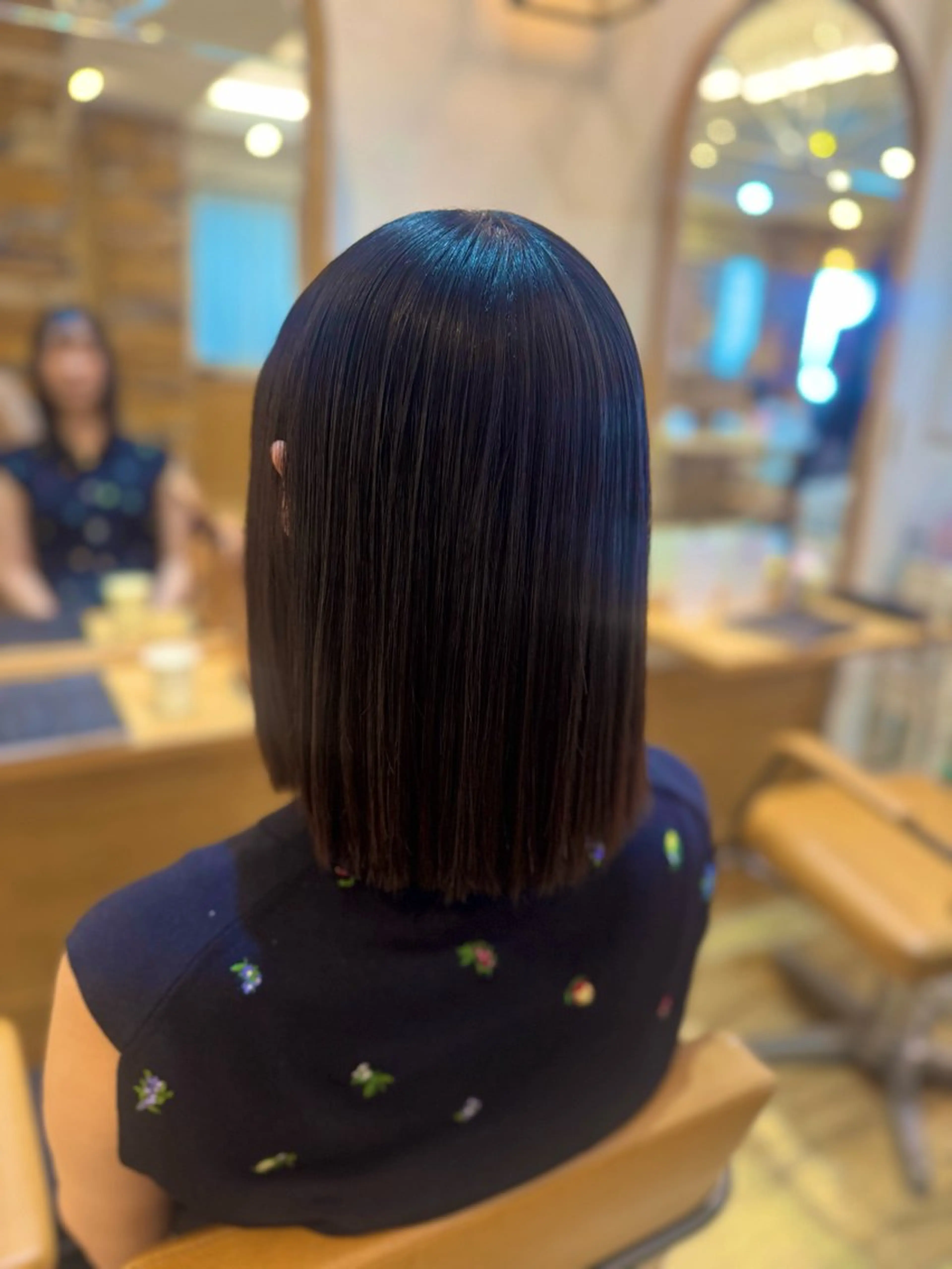 ミディアム 縮毛矯正 新宿三丁目💜 空陽💙のヘアスタイル