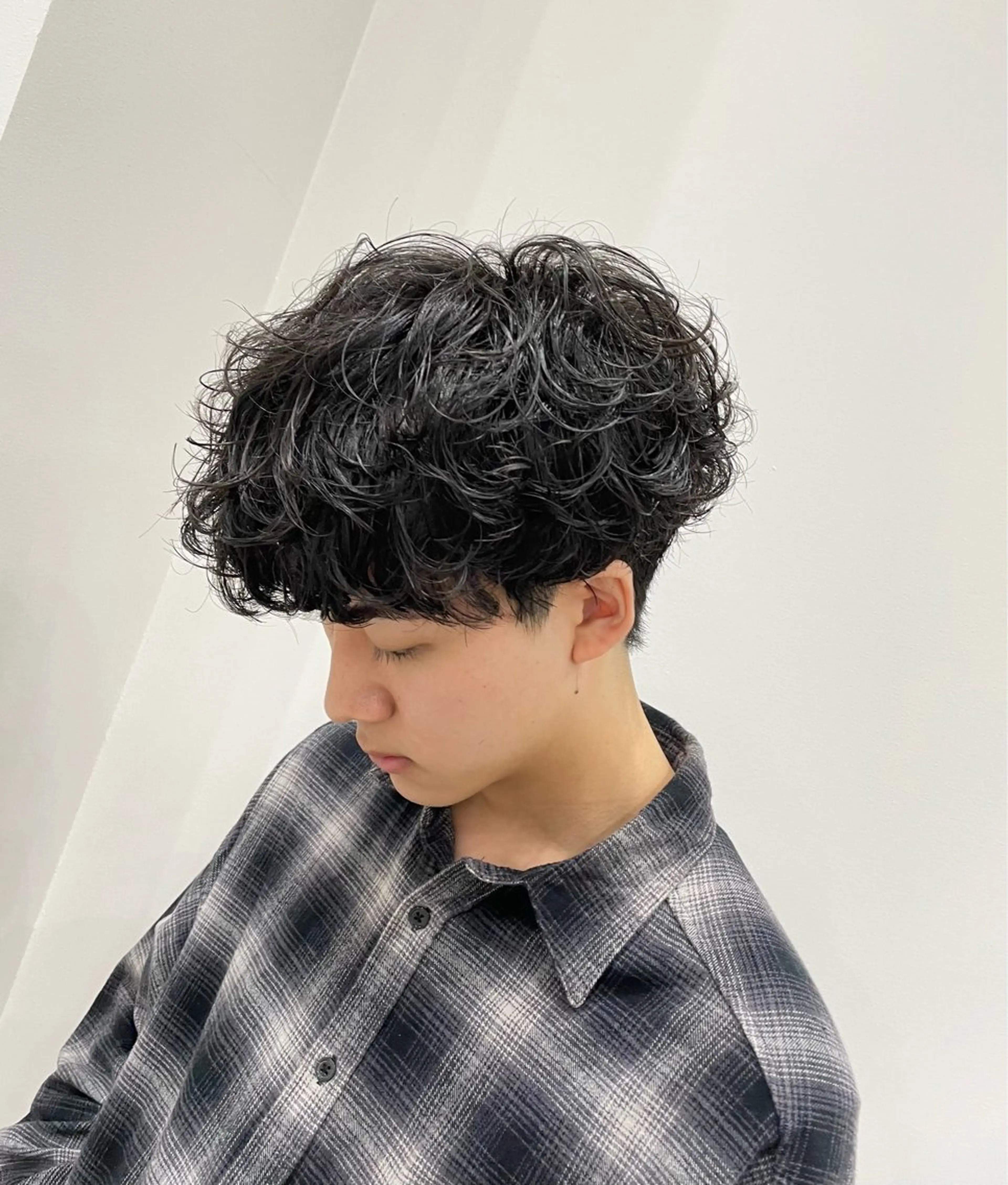 パーマ 🔥縦落ちツイスパ 🔥鈴木健紀のヘアスタイル