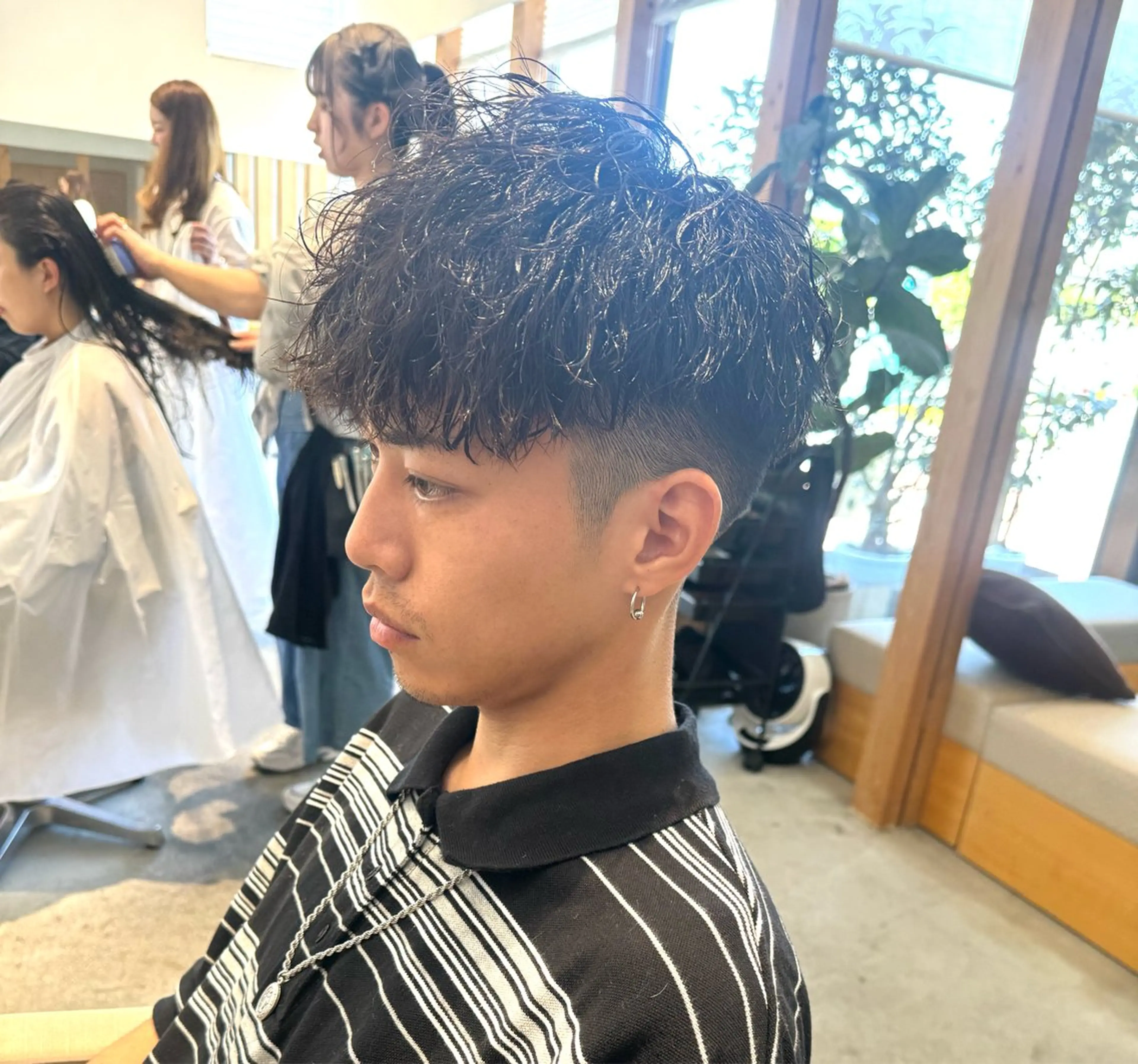 ショート パーマ メンズ マッシュ メンズパーマ ツイストスパイラルパーマ ツーブロック 刈り上げ カット パーマ トリートメント 服部 雄輝のヘアスタイル