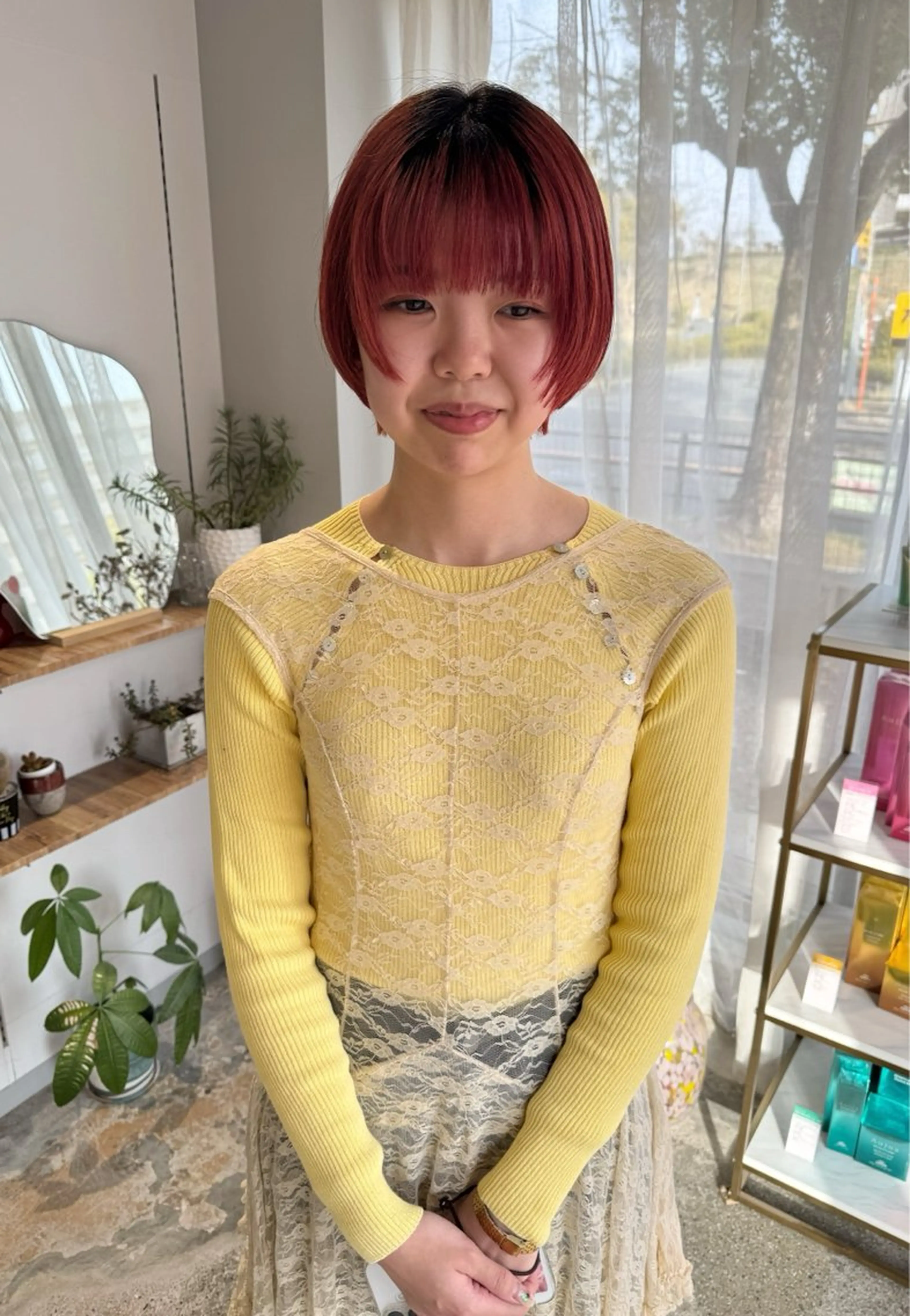 カラー まえだ にちかのヘアスタイル