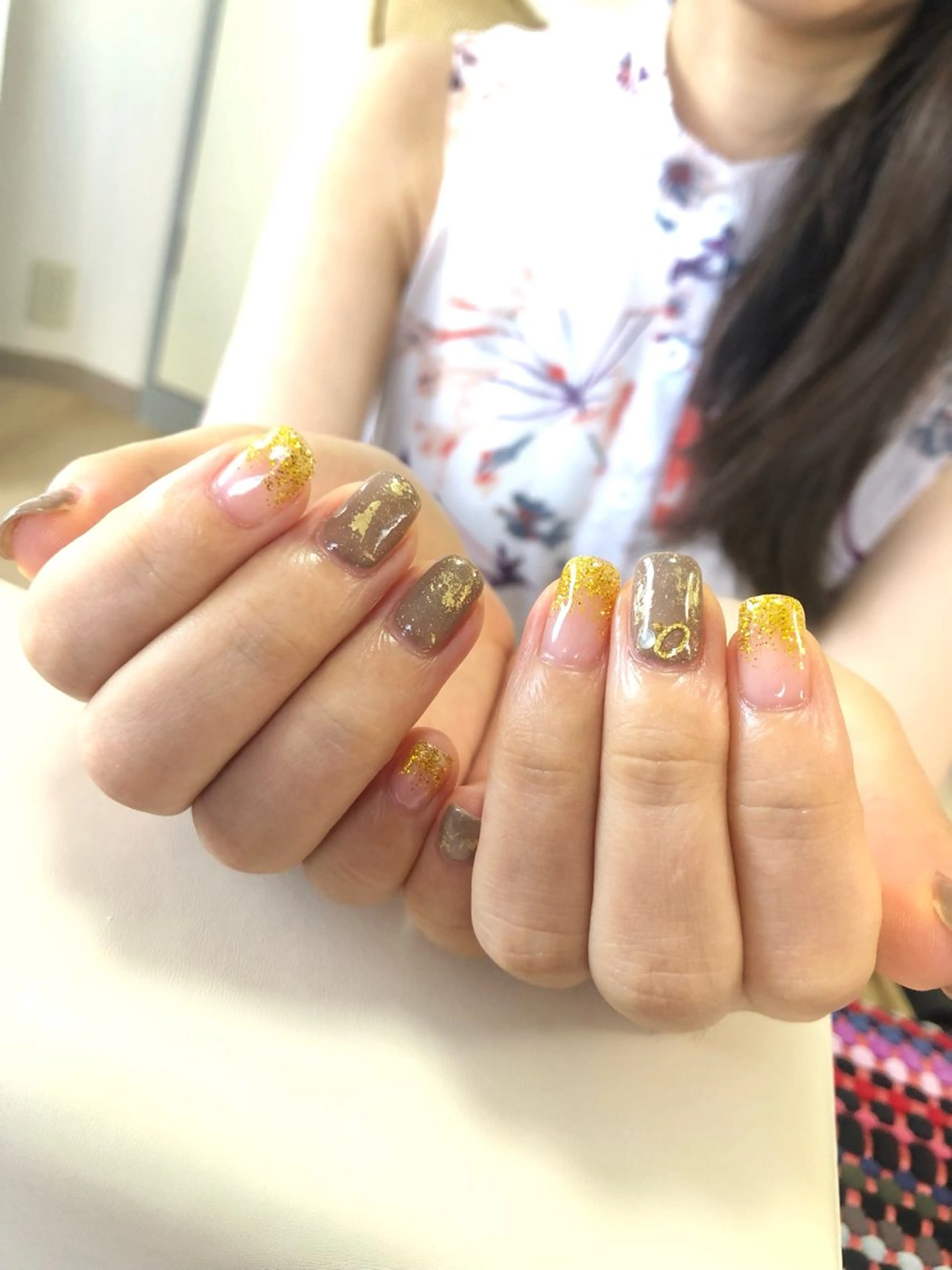 ネイル ブラウン ゴールド ラメ(グリッター) ラメグラデーション meeho所属・salon *meehoのネイルデザイン