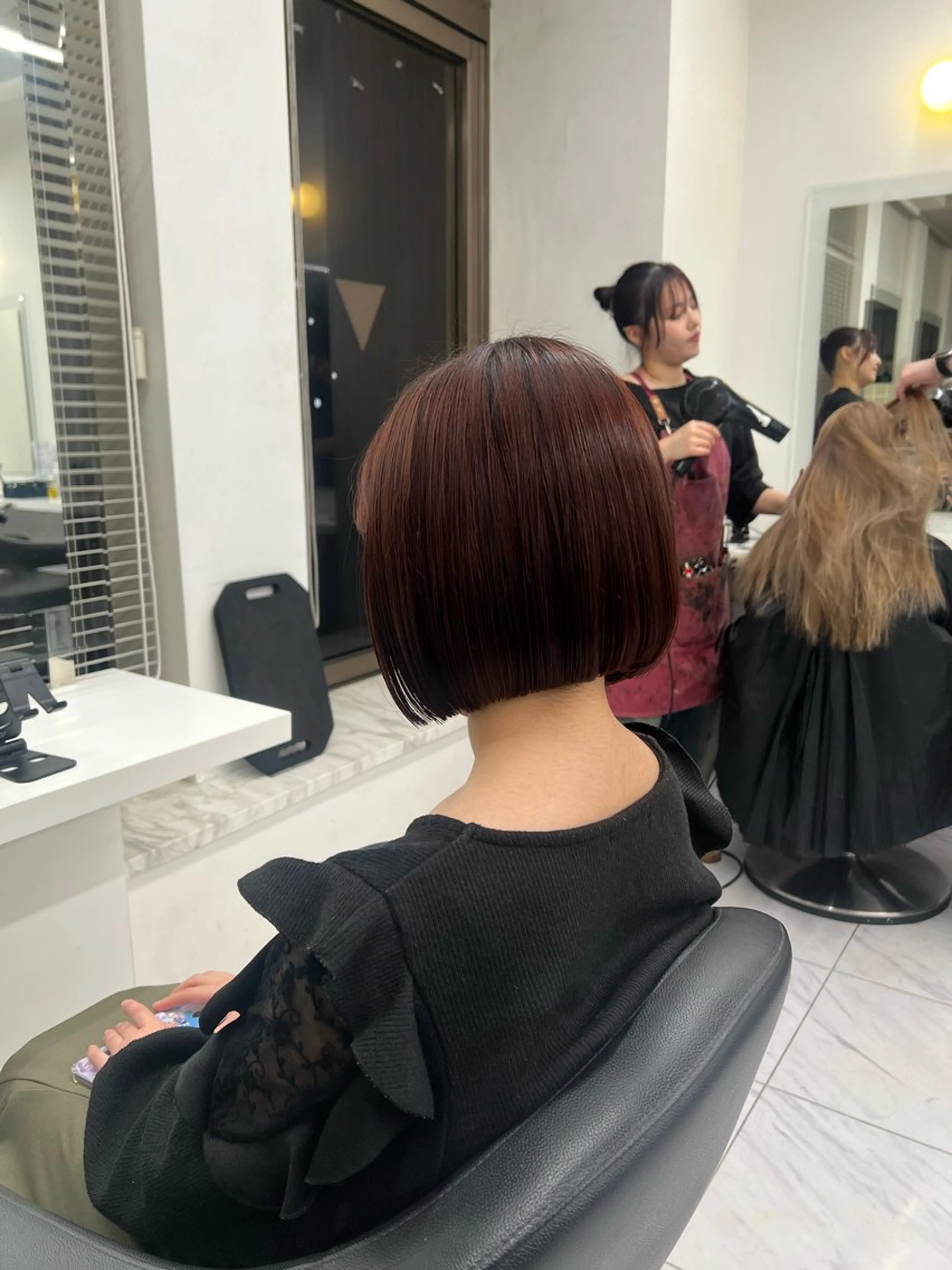 ショート カラー カット ヘアカラー 韓国レイヤーカット /ダブルカラーのヘアスタイル
