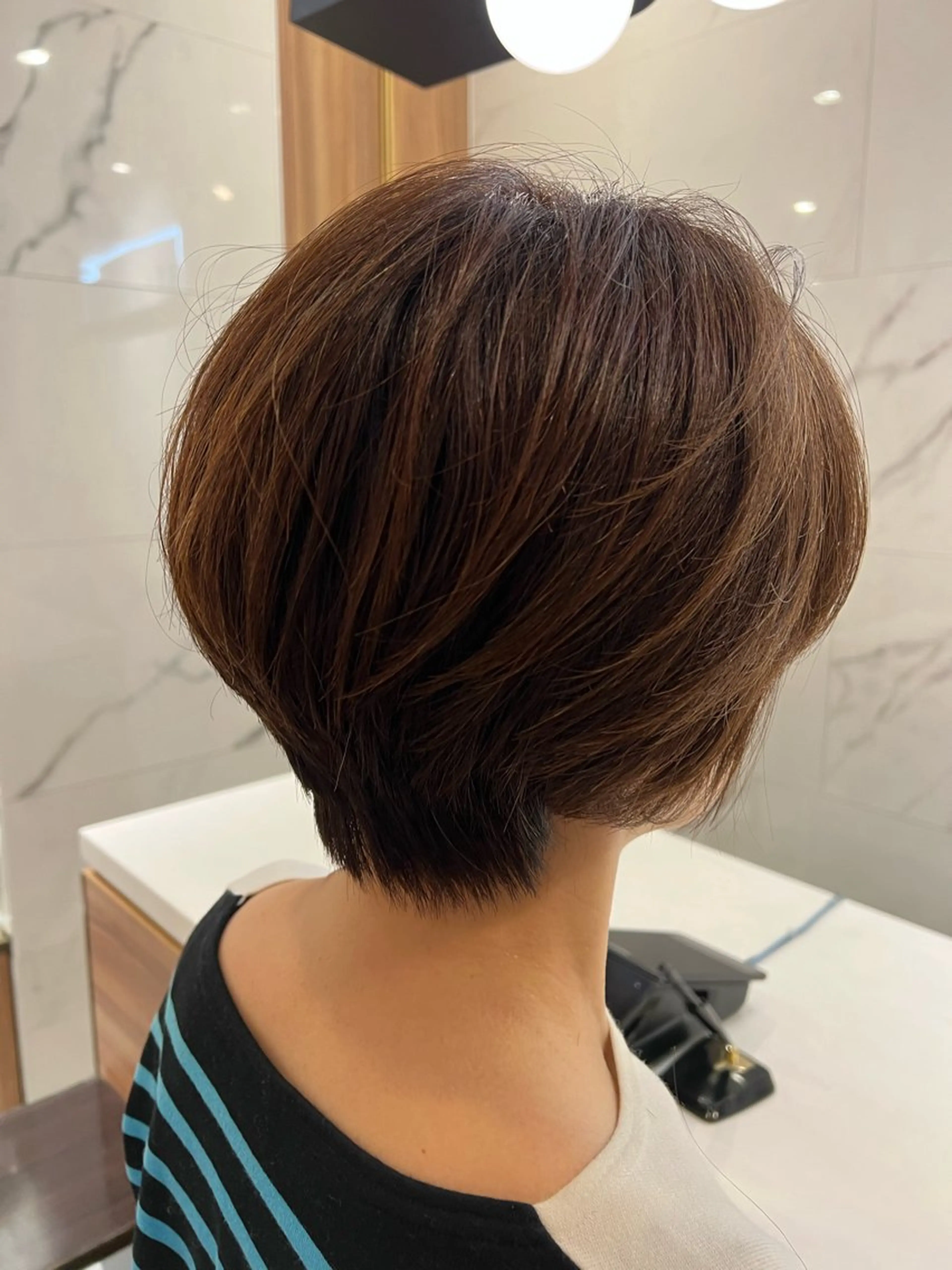 ショート 村中 逸紀のヘアスタイル