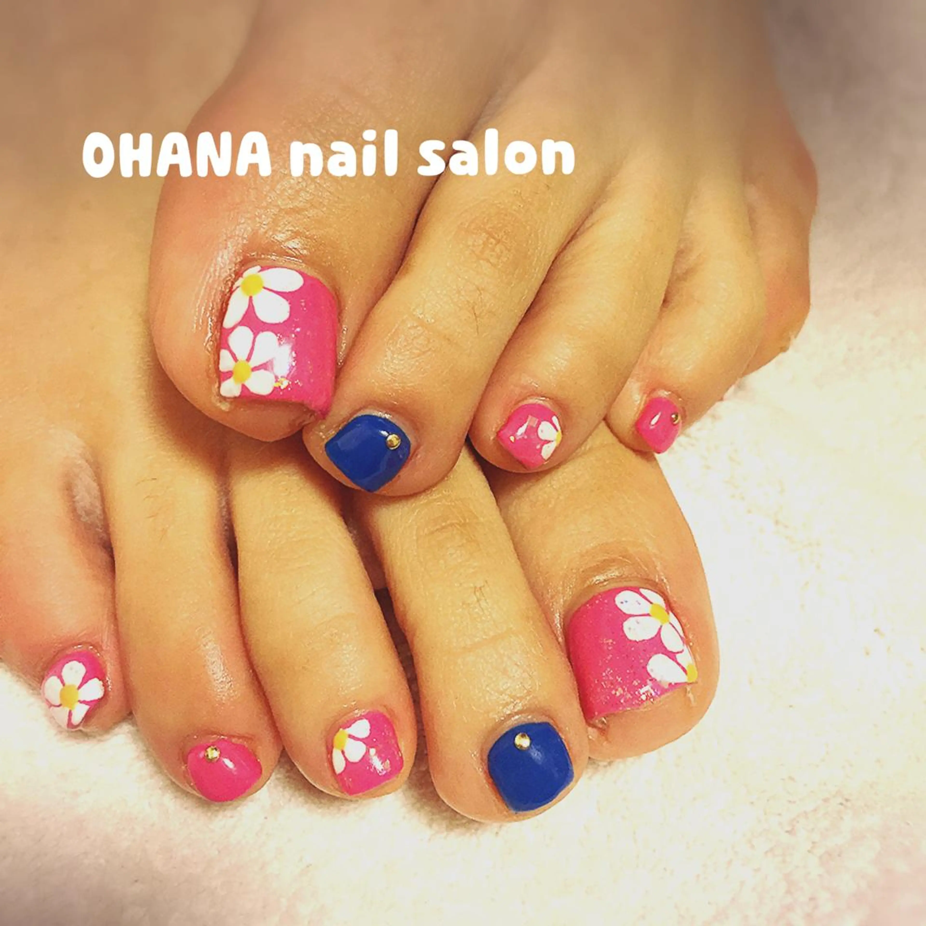 ネイル フットネイル ジェルネイル 春ネイル 那覇🏝️台湾人 ネイリストSHIUのネイルデザイン