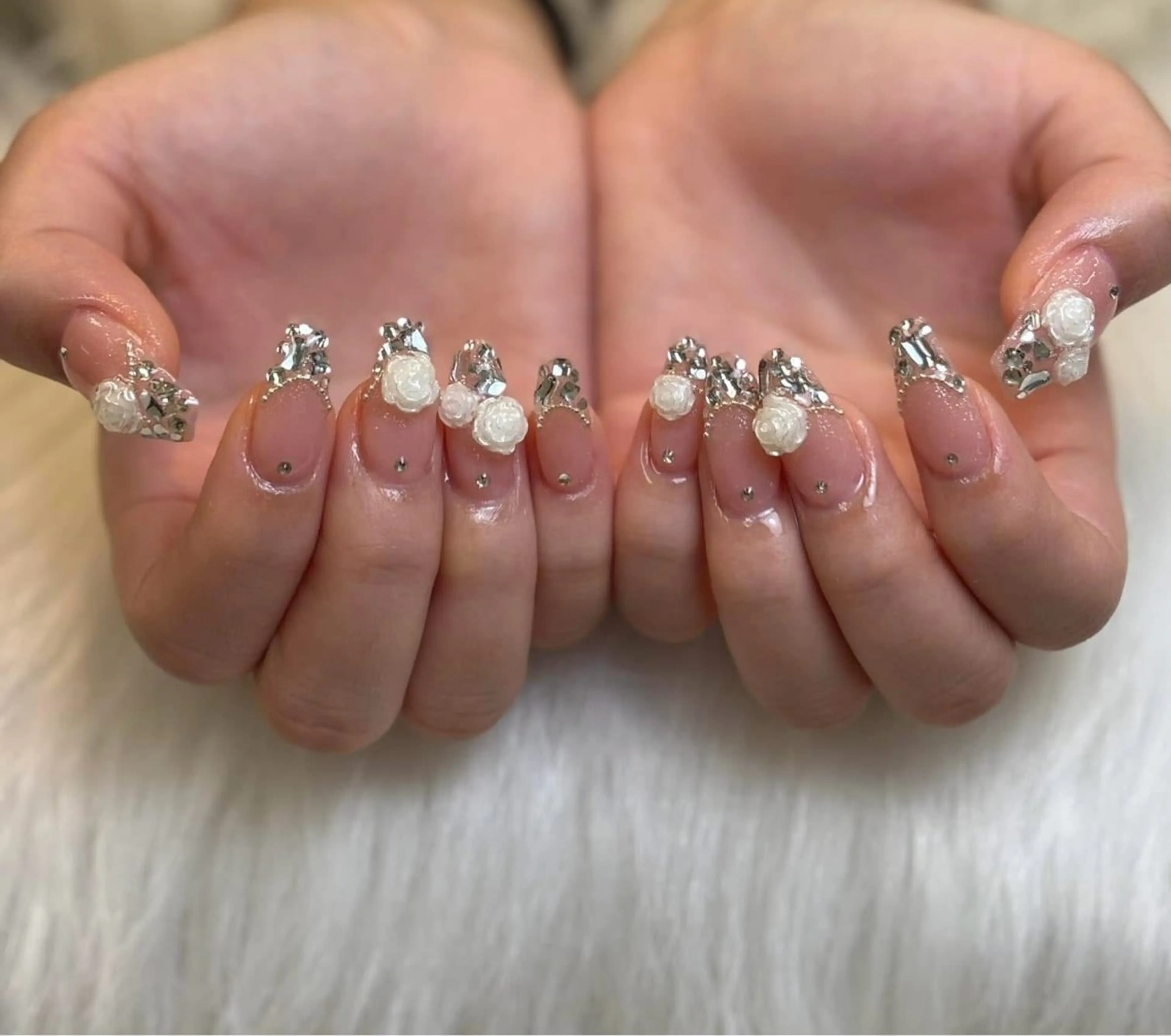 ネイル フットネイル ジェルネイル 韓国ネイル マグネットネイル 持ち込み ハンドネイル Akiko ネイルサロン所属・AKIKO ネイルサロンのネイルデザイン