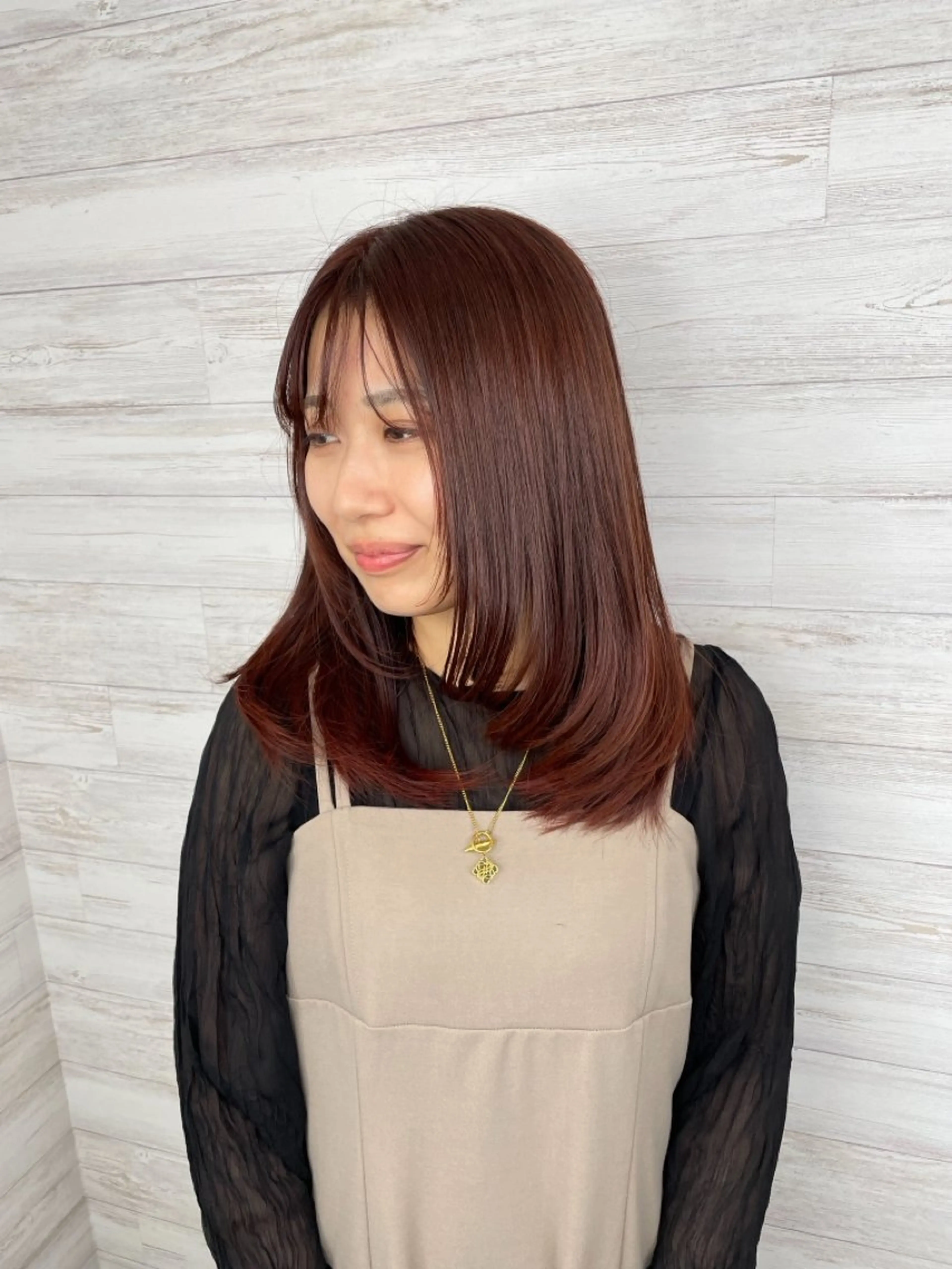 ミディアム AWANIKO  浦添店所属・SEI / AWANIKOのヘアスタイル