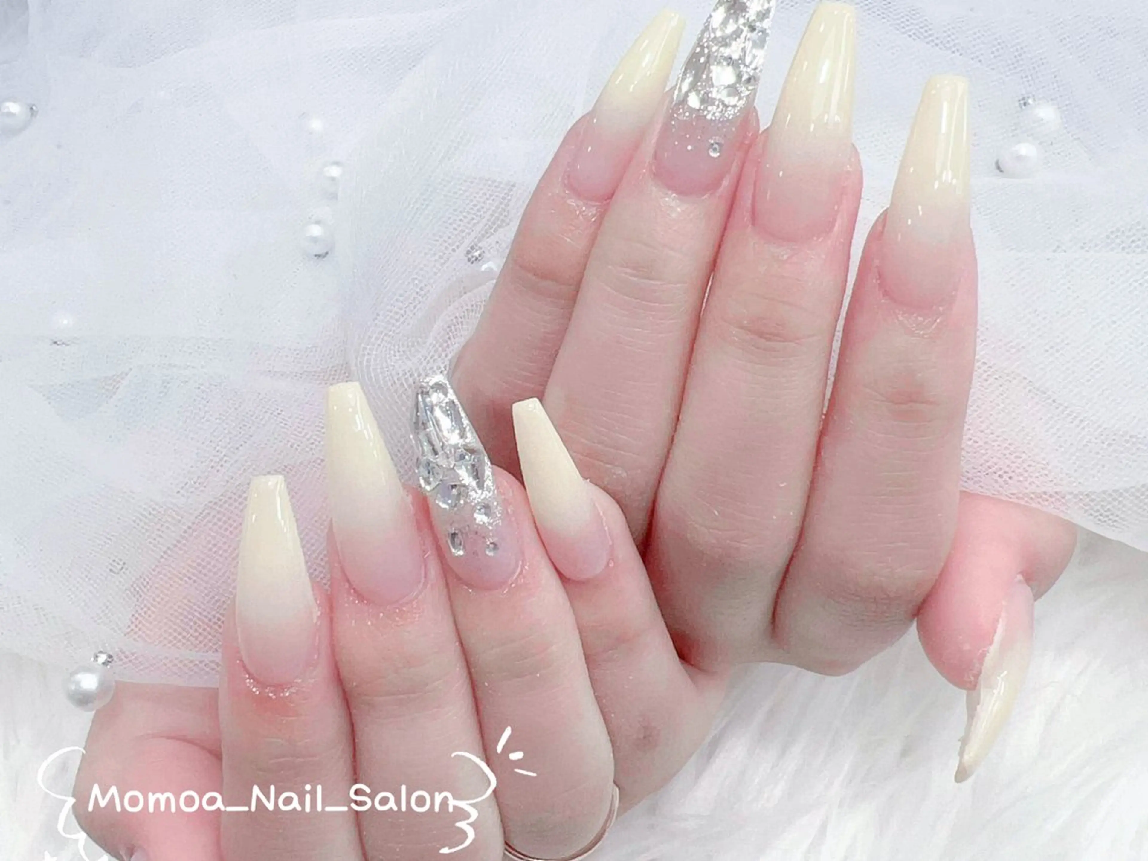 ネイル 成人式 ロングネイル マグネットネイル 大理石ネイル(マーブル) 持ち込み ハンドネイル Momoa nail salon所属・MoMoA Nail ネイル長さ出し専門店のネイルデザイン