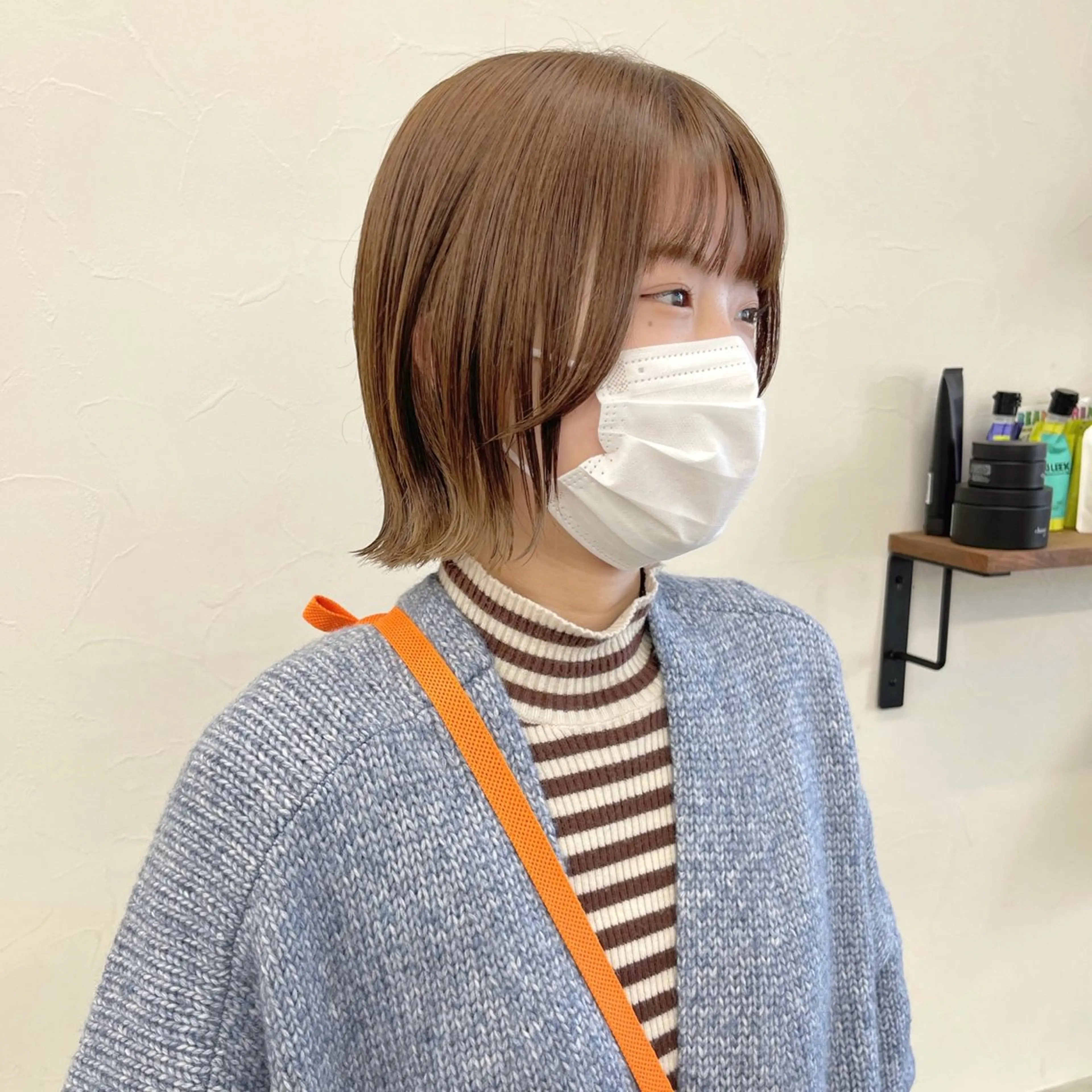 ショート カラー ベージュカラー ブリーチ ブリーチなしカラー オリーブベージュ ボブ カット ヘアカラー トリートメント 朝がちょっと楽しくな るshort･bobのヘアスタイル