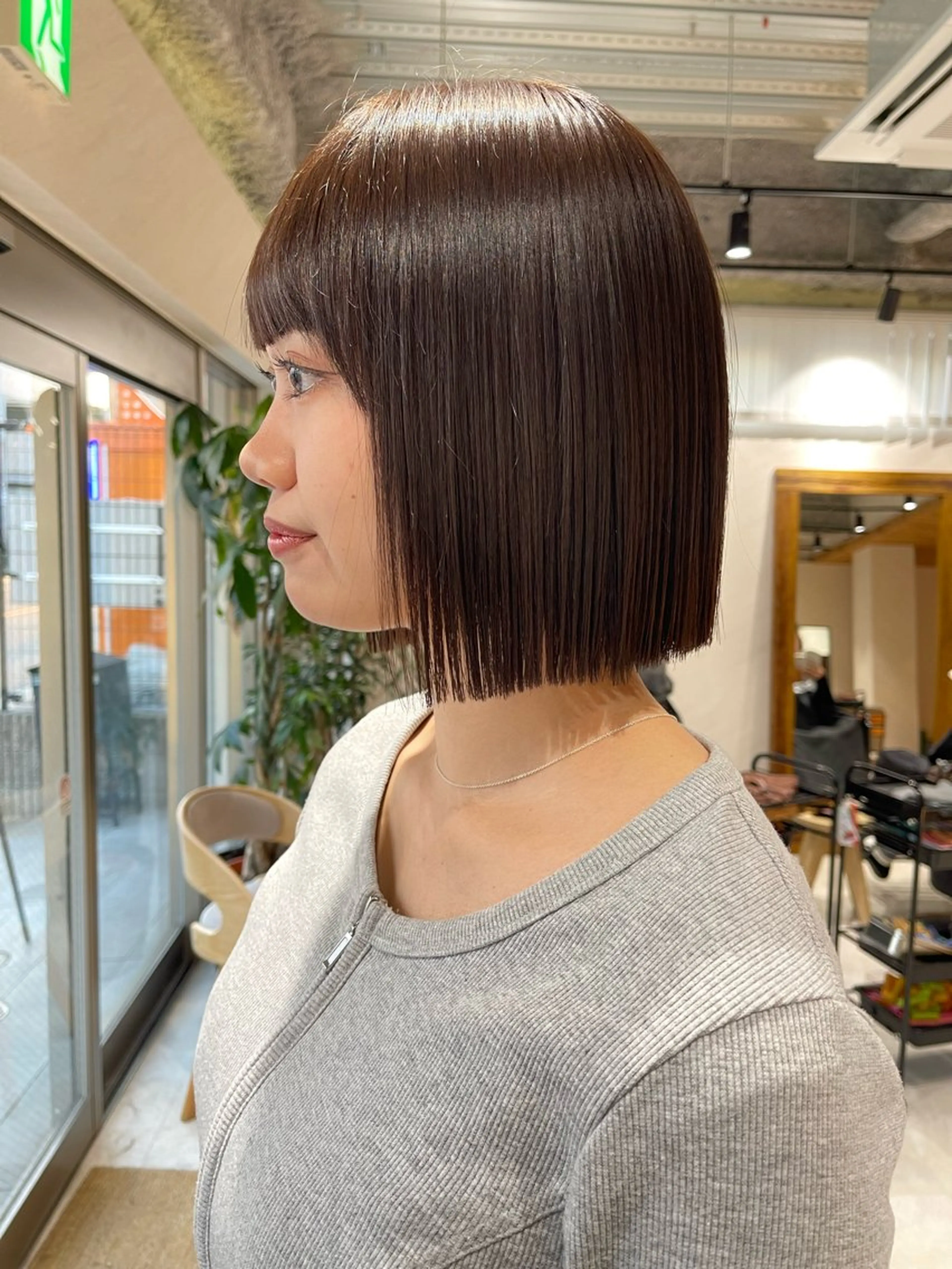 ショート カラー 切りっぱなしボブ ボブ カット ヘアカラー トリートメント 🩵ボブ/レイヤー /髪質改善🩵のヘアスタイル