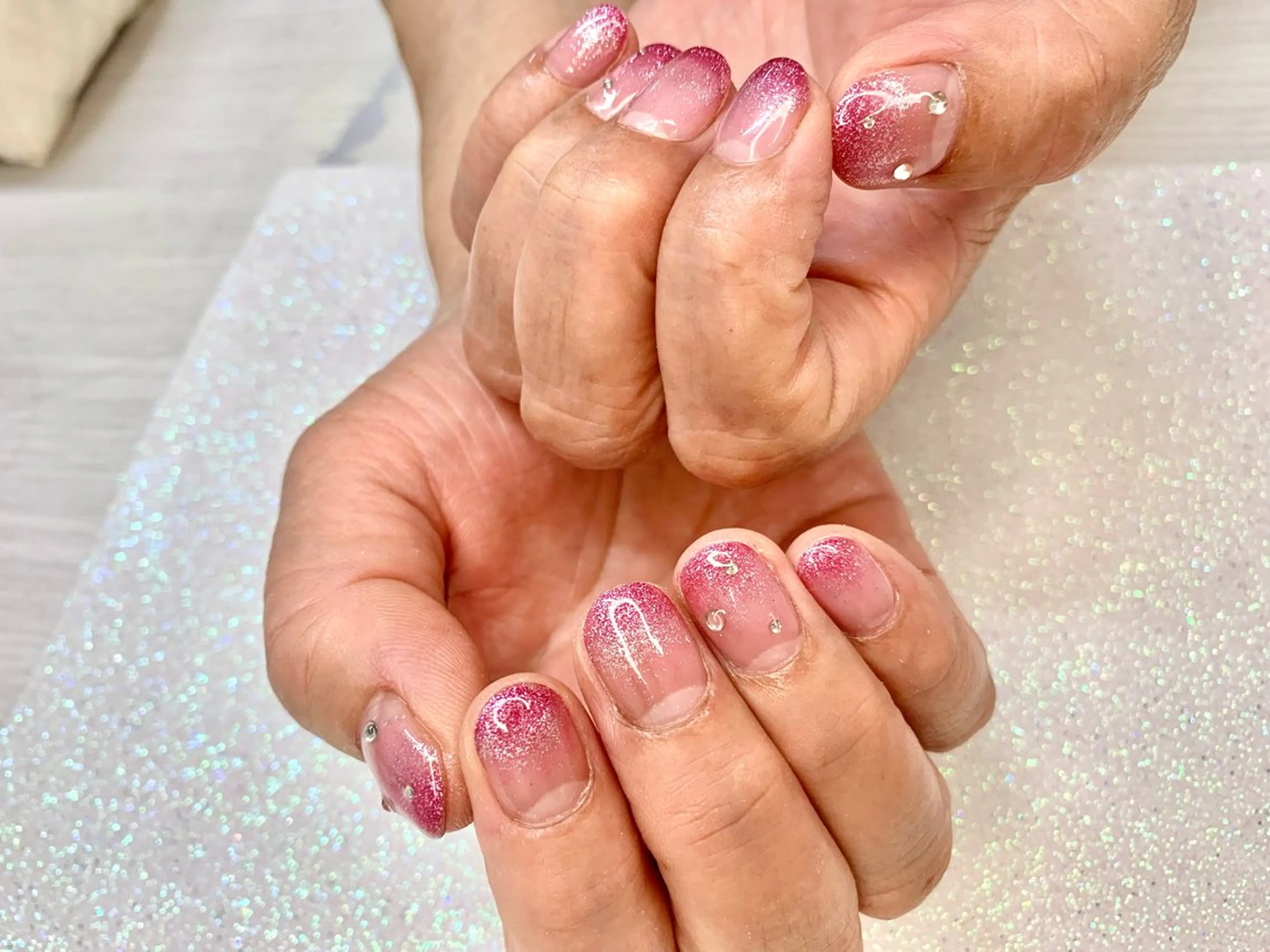 ネイル VIERU YURIのネイルデザイン