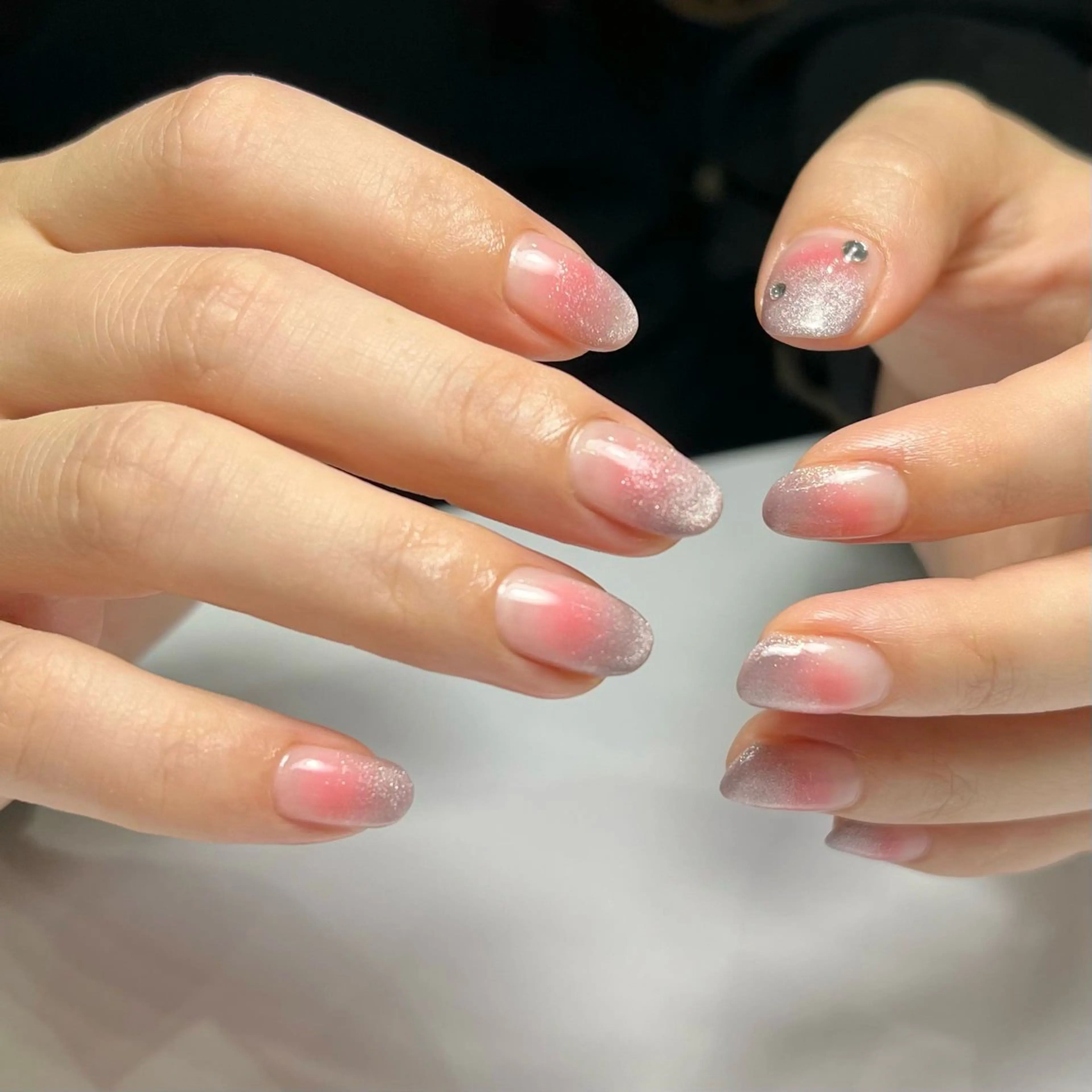 ネイル チークネイル ジェルネイル パラジェル niau nail.所属・niau nail mgmのネイルデザイン