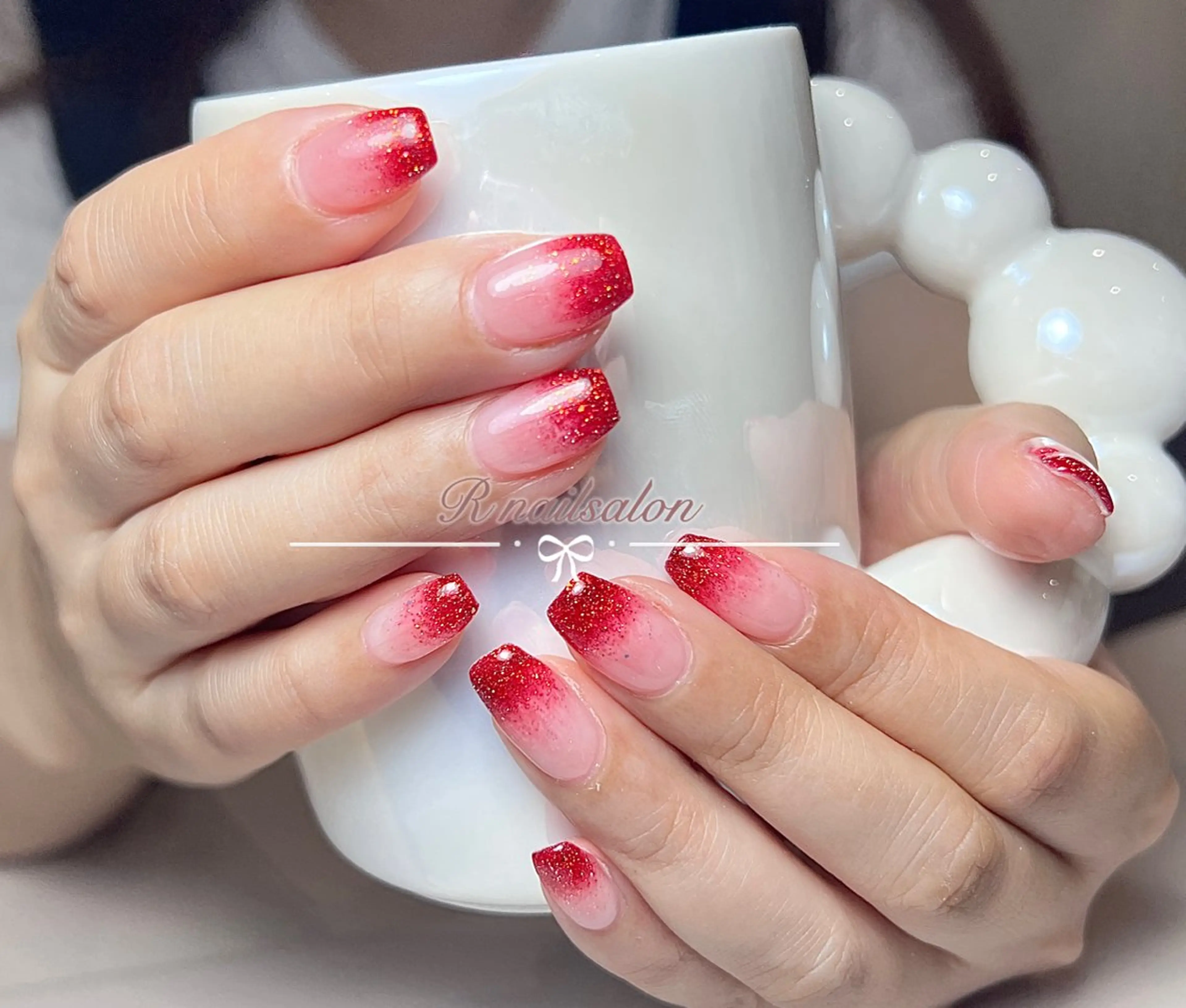 ミディアム ハンドネイル R NAILSALONのネイルデザイン