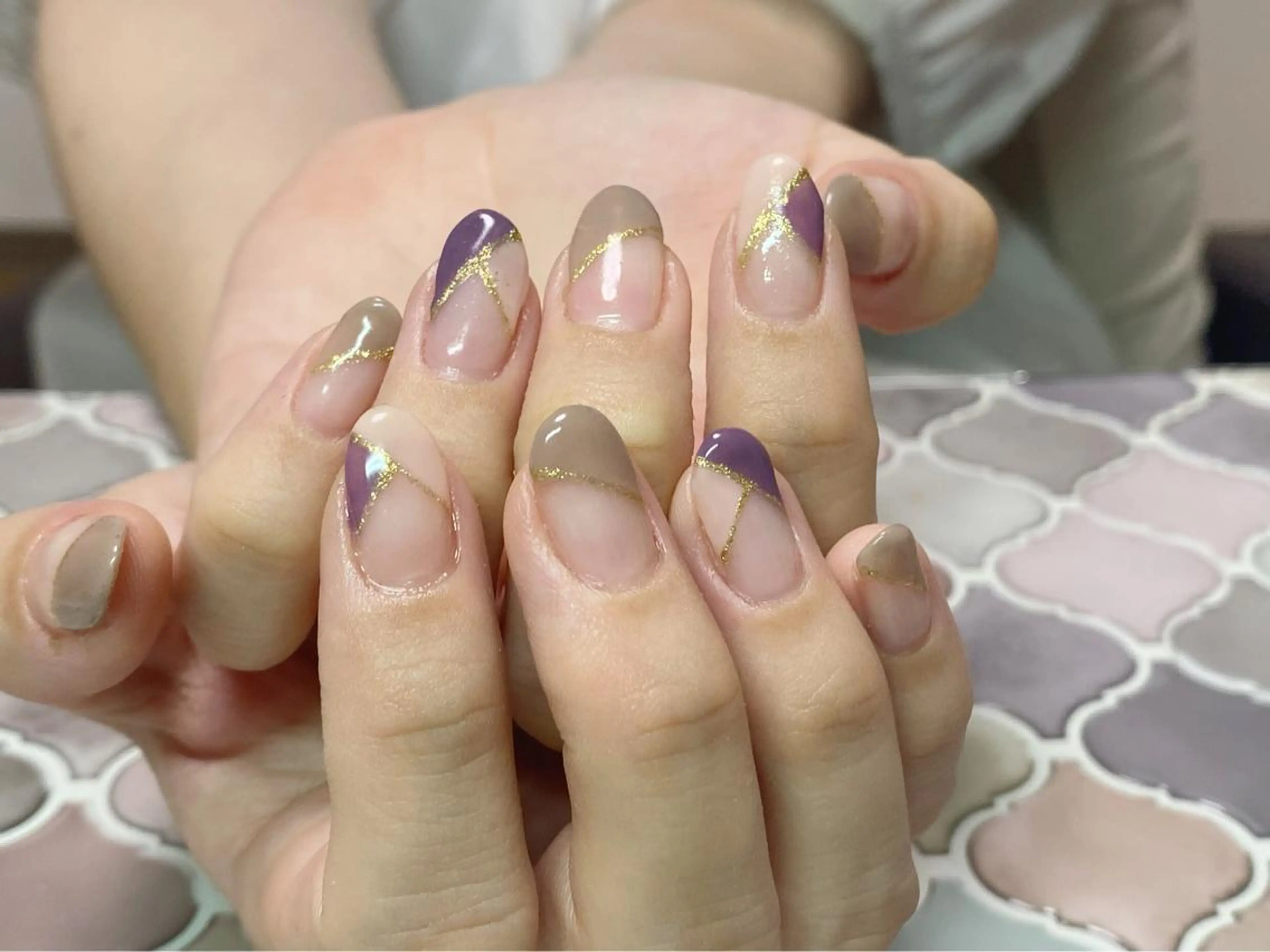 ネイル オフィスネイル 痛ネイル/ワンホン/ フィルイン/長さだしのネイルデザイン