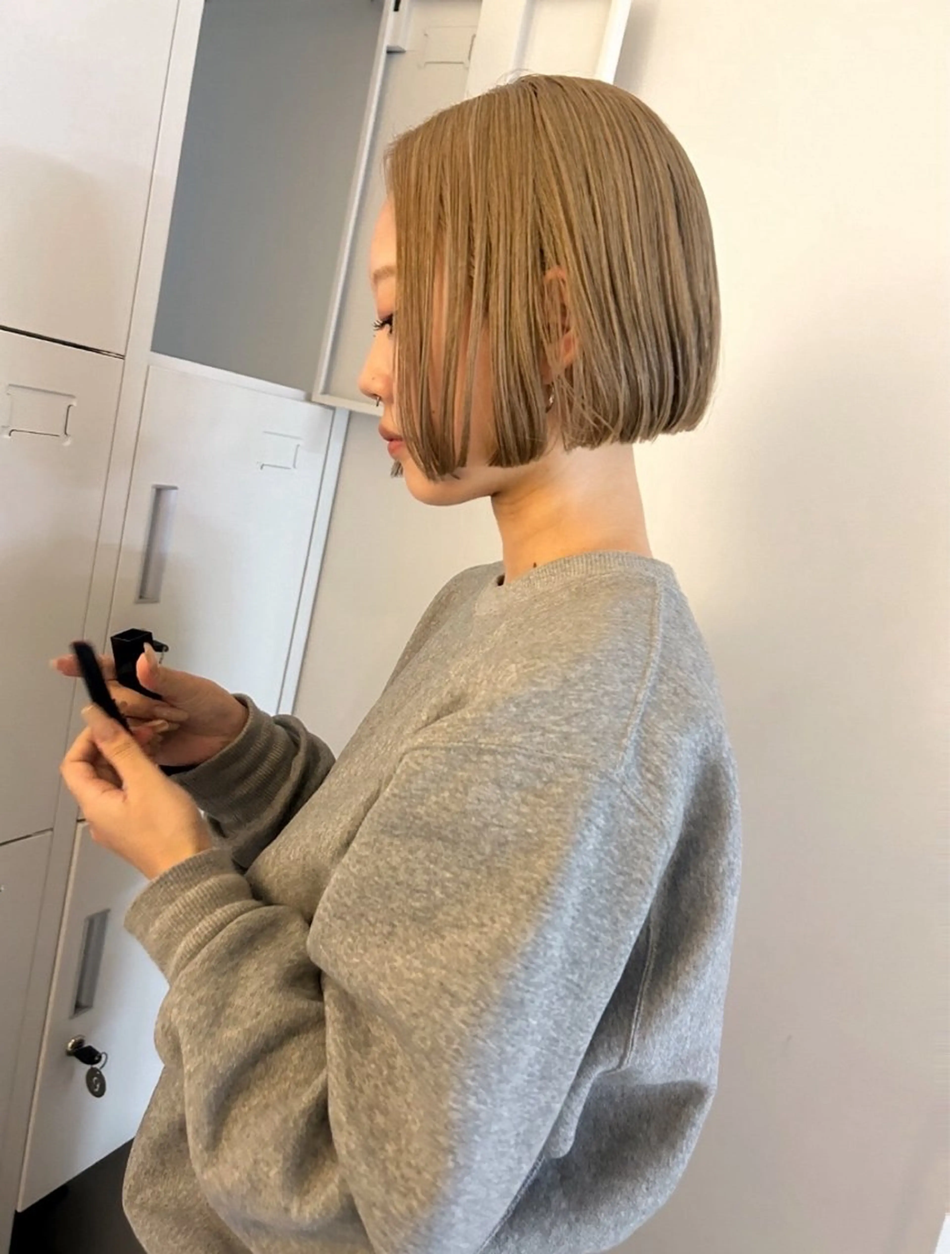 ショート 前下がりボブ ボブ カット ヘアカラー トリートメント Zoey Ayakaのヘアスタイル