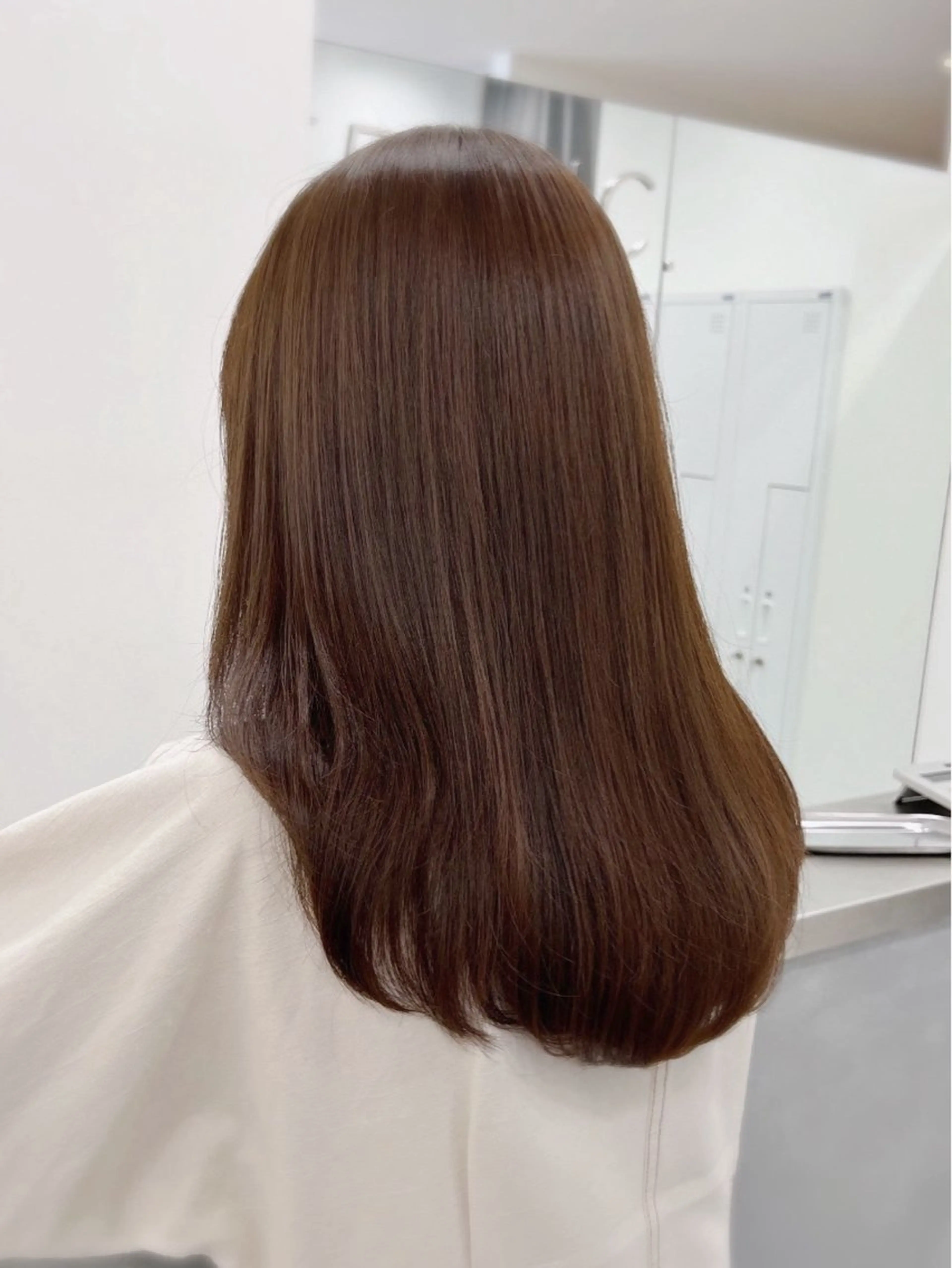 セミロング カット ヘアカラー トリートメント 最高の似合わせ🪽 メンズ募集中！のヘアスタイル