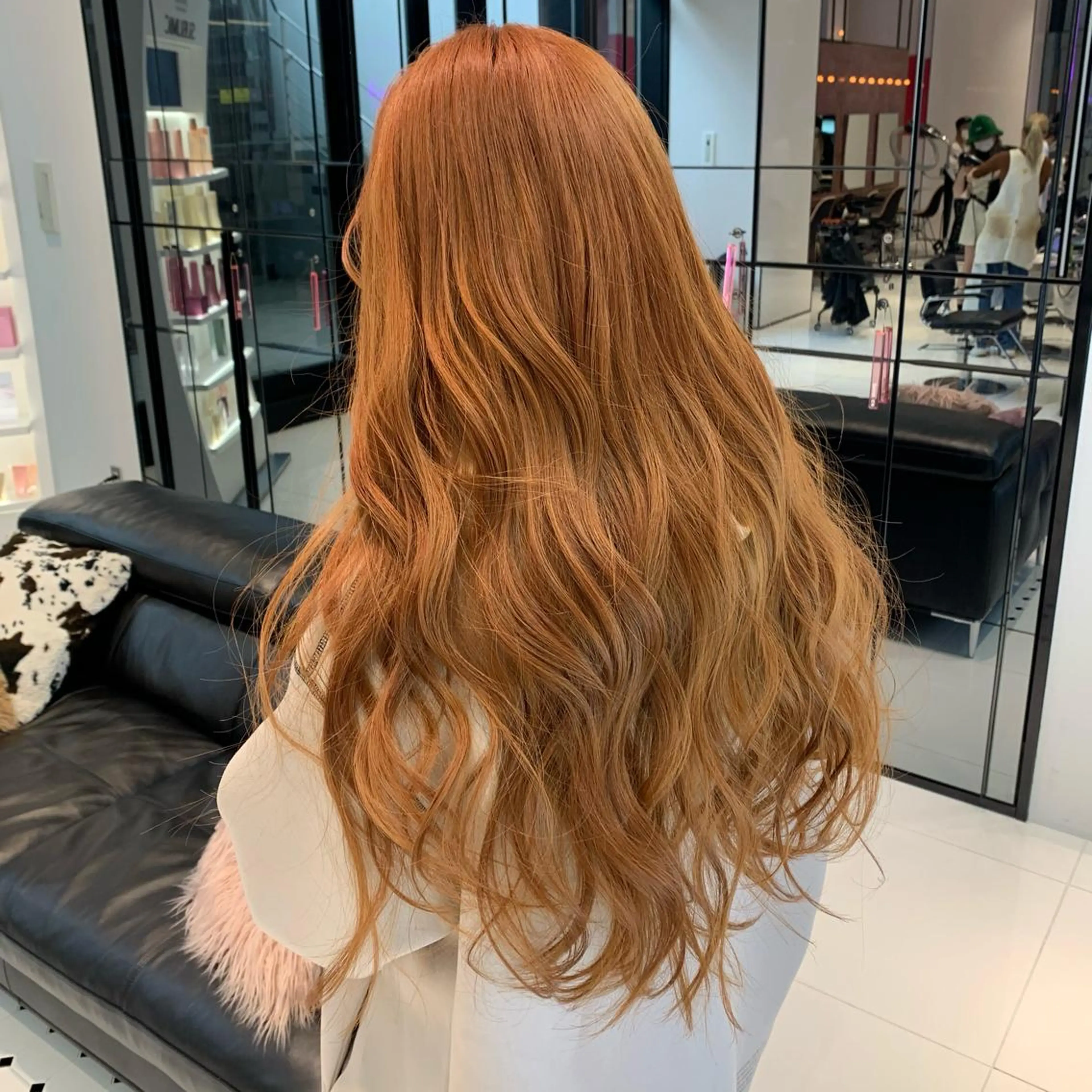 ロング カラー ベージュカラー オレンジ オレンジベージュ ヘアカラー トリートメント ハッシュカット/ハイ トーン/MANAMIのヘアスタイル