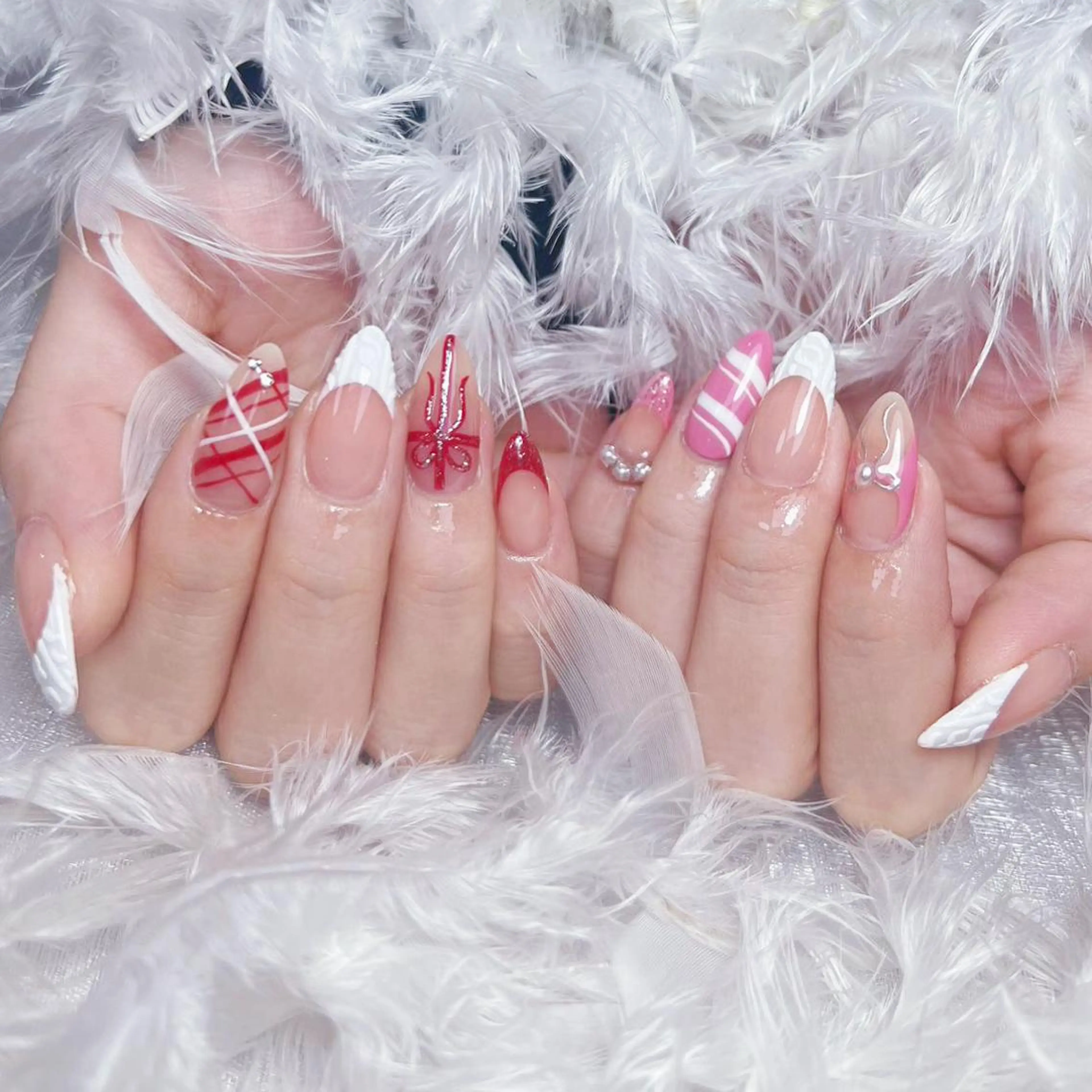 ネイル アートネイル オーロラネイル ガーリー キラキラネイル 韓国ネイル Nail Monsterのネイルデザイン