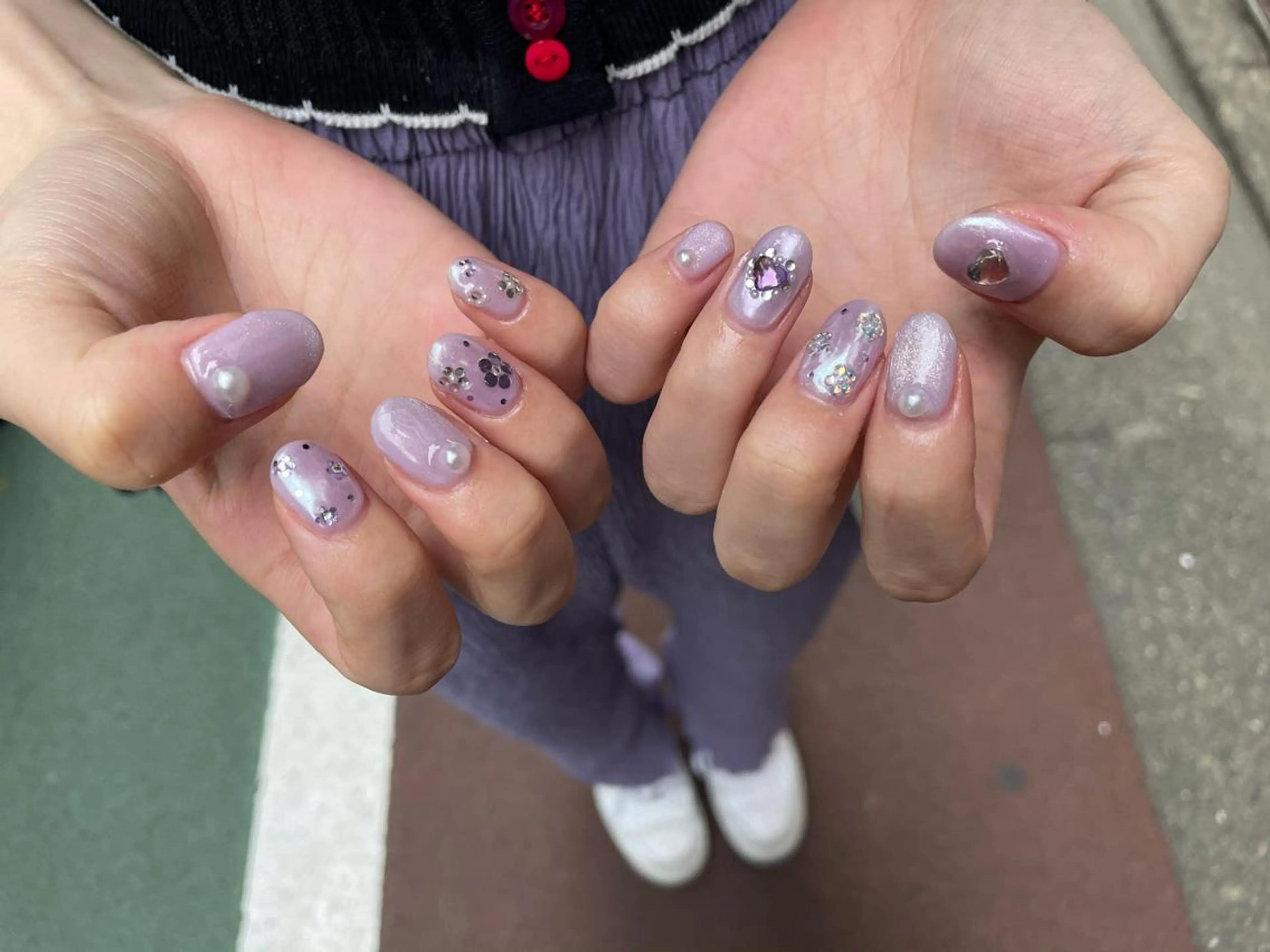ネイル ハンドネイル ハンドケア R'well所属・はばすみれ🎀ﾈｲﾙ 光ﾌｪｲｼｬﾙ ﾍｱのネイルデザイン