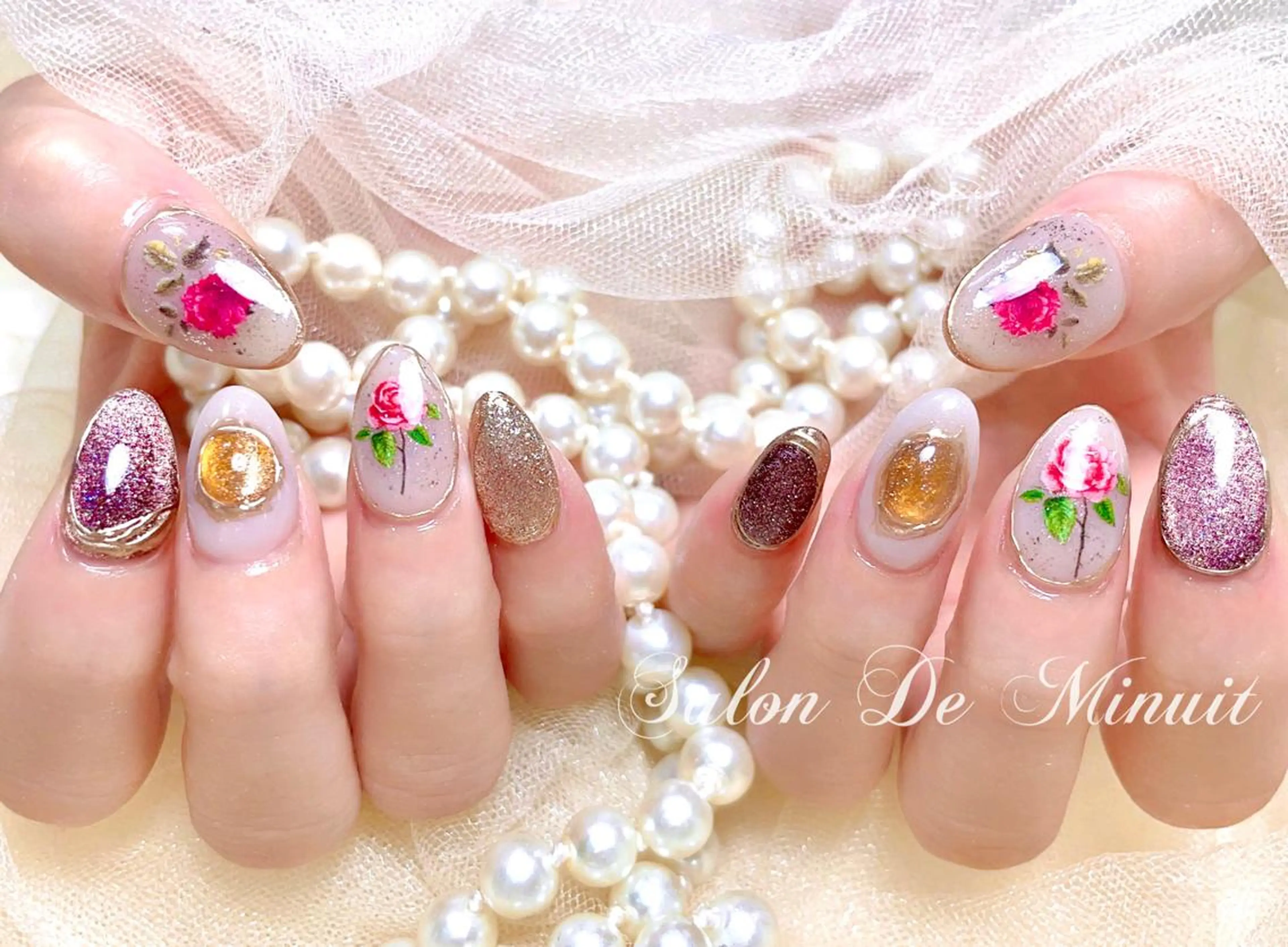 ネイル Salon de Minuit🦩のネイルデザイン