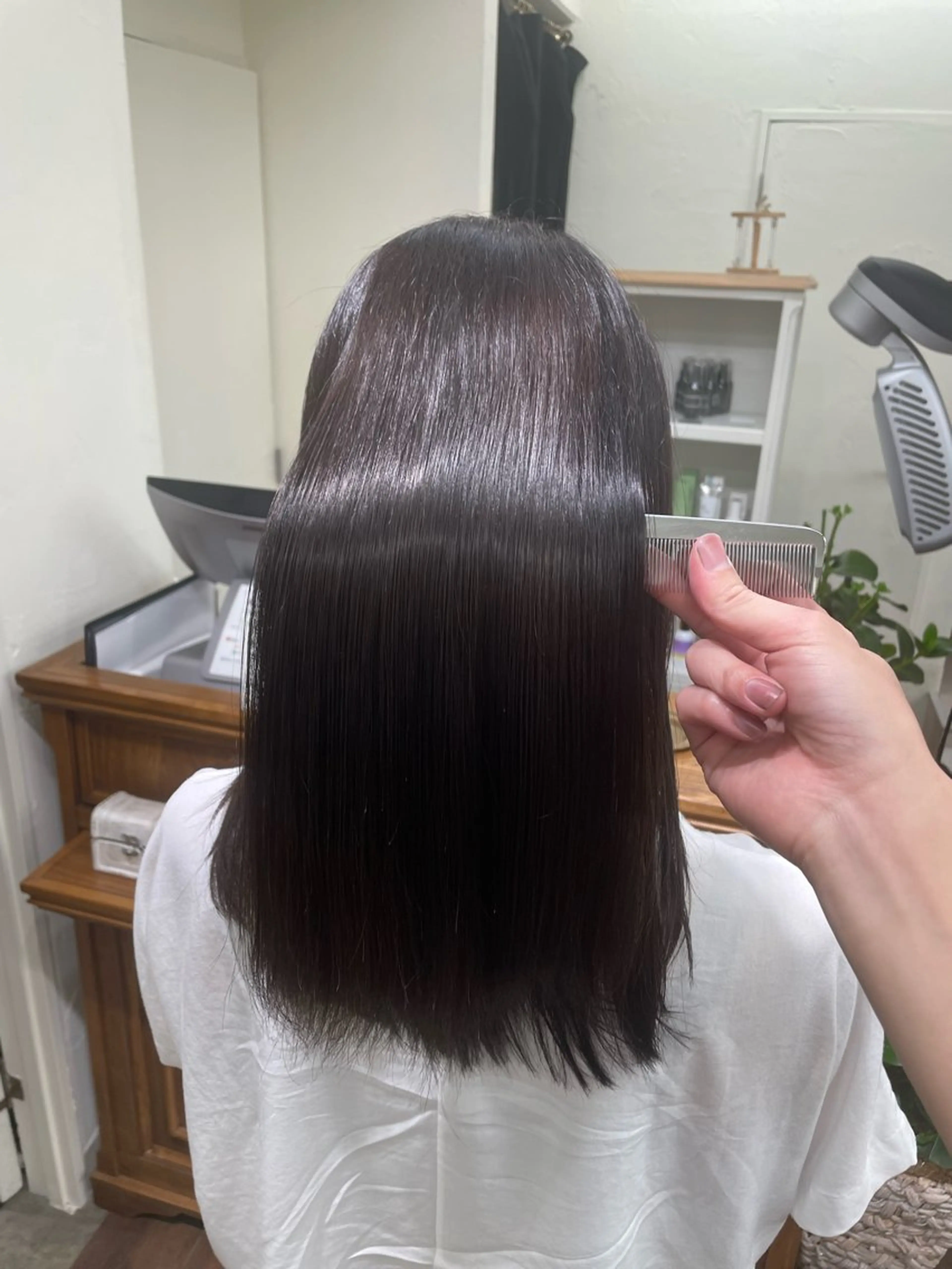 ロング カラー gite KOHOKU所属・髪質改善レイヤー/ 雨のヘアスタイル