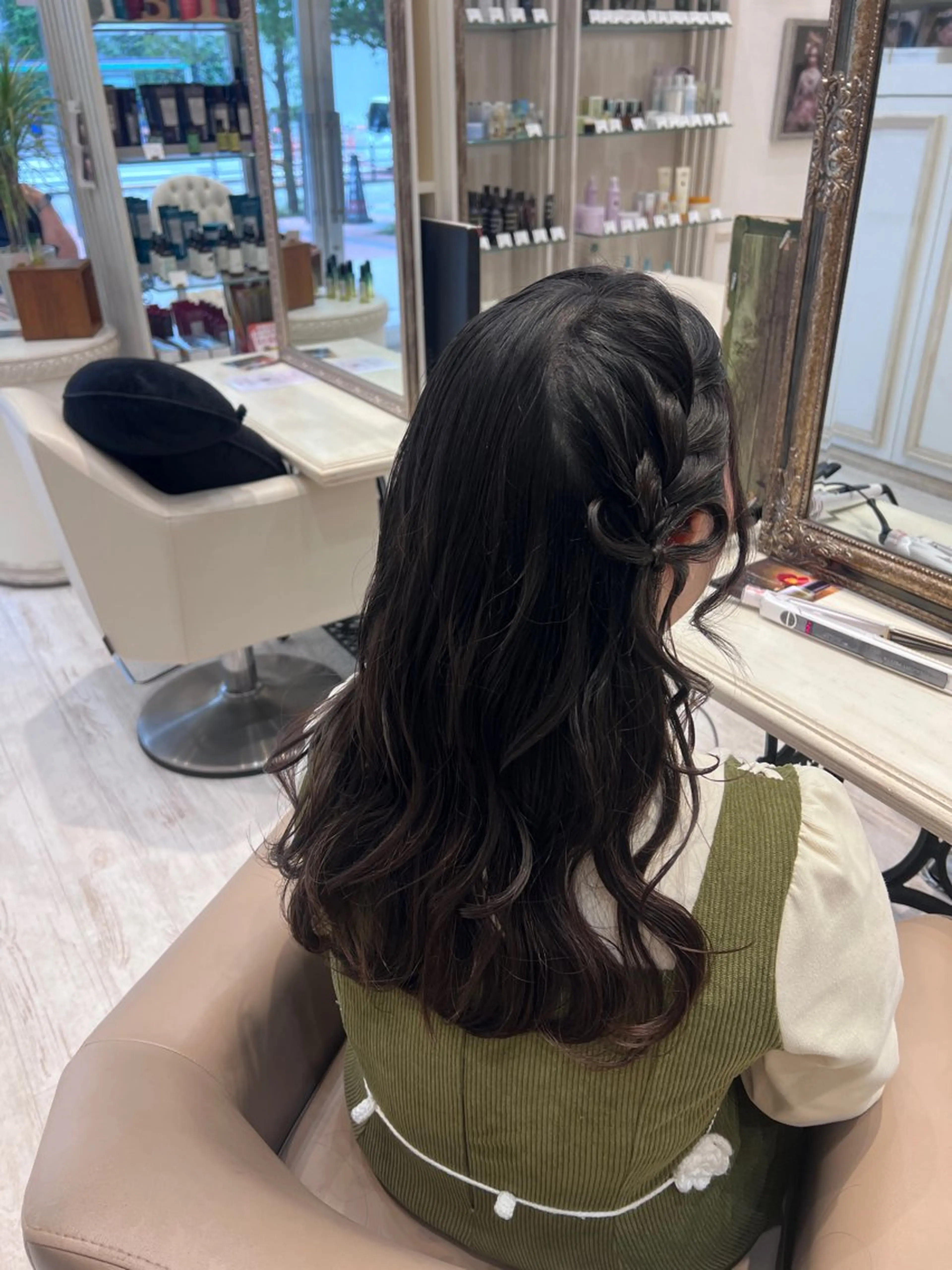 ヘアアレンジ FEERIE 晴海店 荒木優菜のヘアスタイル