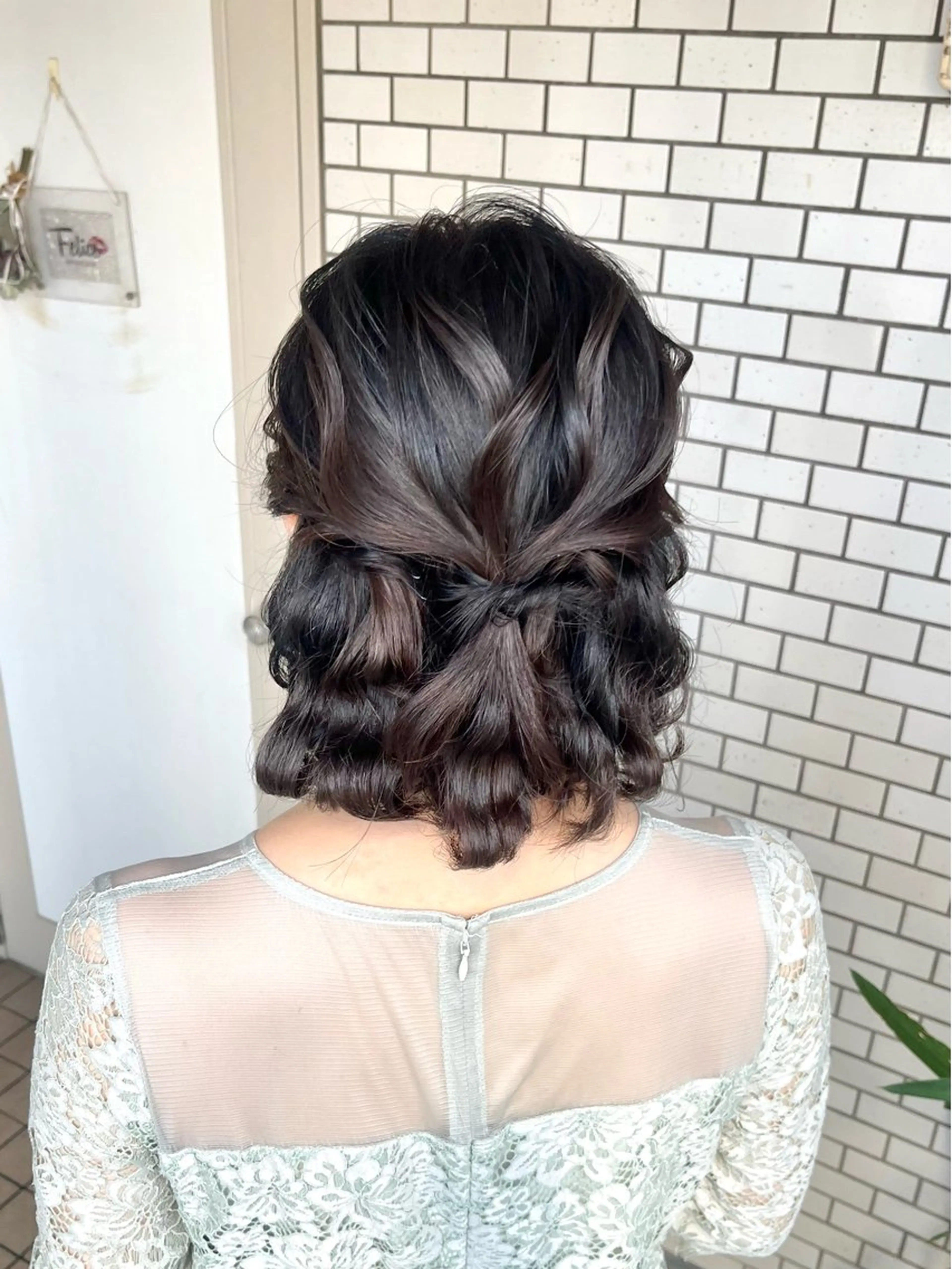 ヘアアレンジ ハーフアップ 結婚式・ブライダル ボブ 髪飾り ヘアセット 推し活＊イベントヘア 💕ゆり🐈🐾のヘアスタイル