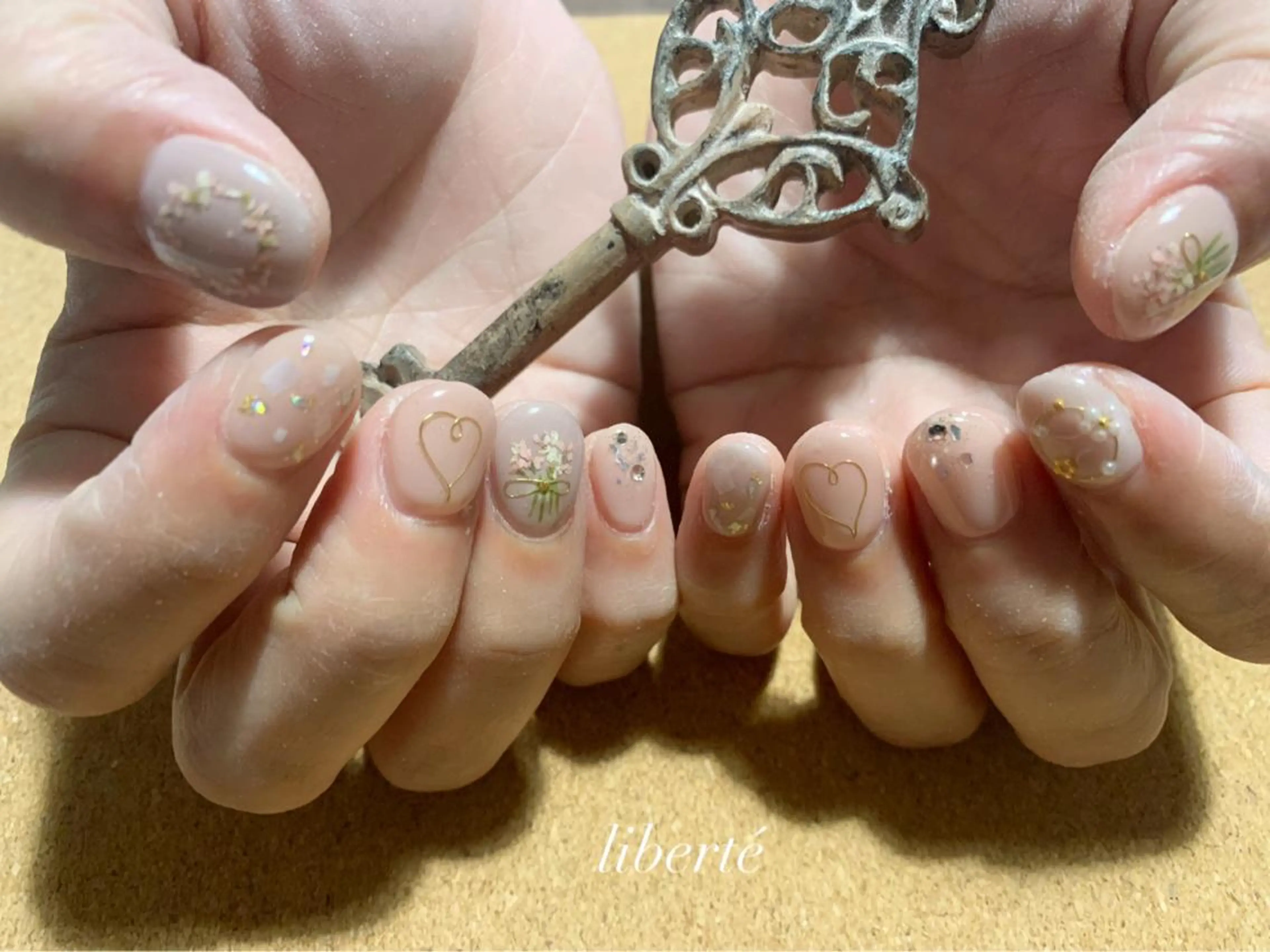 ネイル liberté (リベルテ)のネイルデザイン