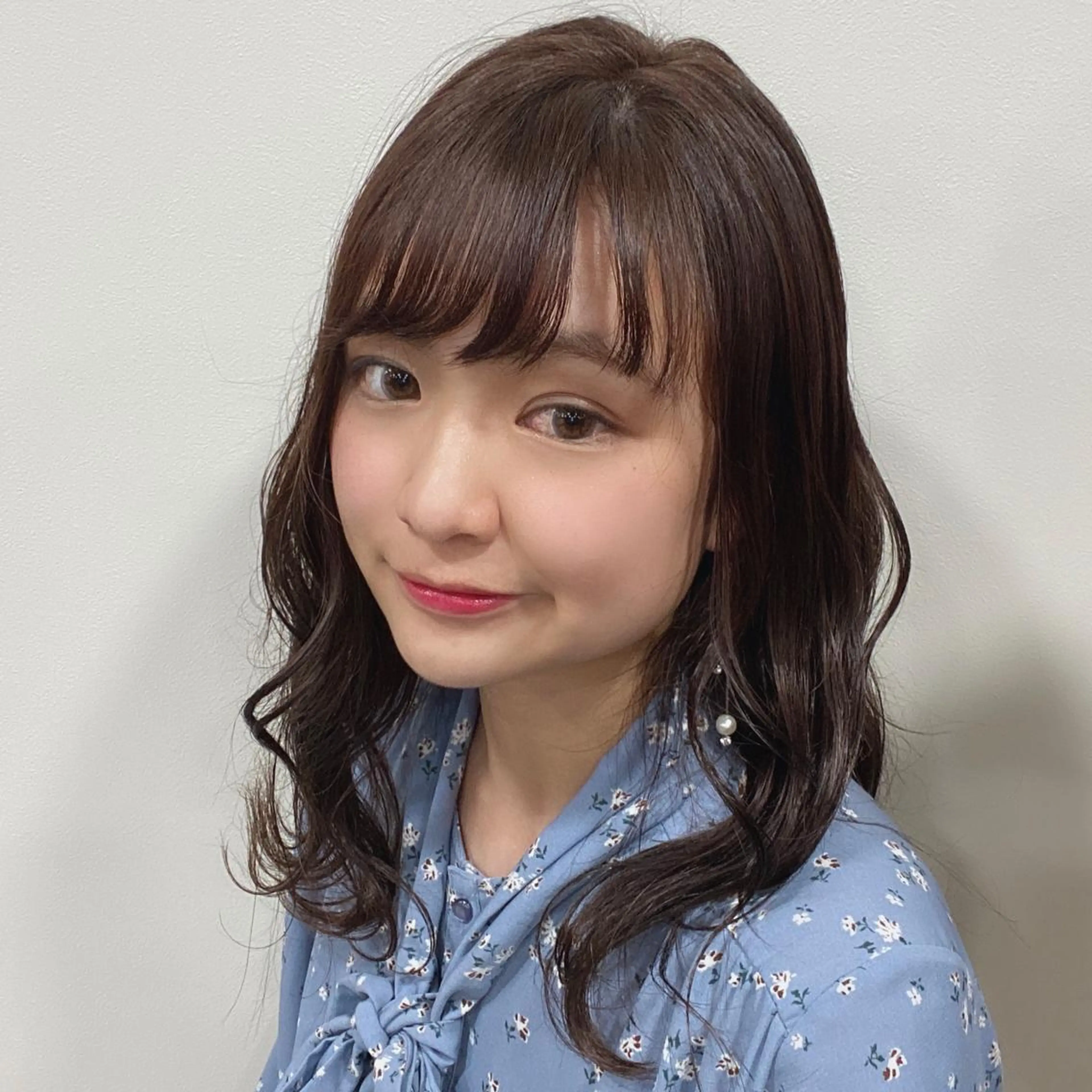 セミロング カラー ブラウンカラー チョコレートブラウン カット ヘアカラー 女性目線でつくる ショートayakaのヘアスタイル