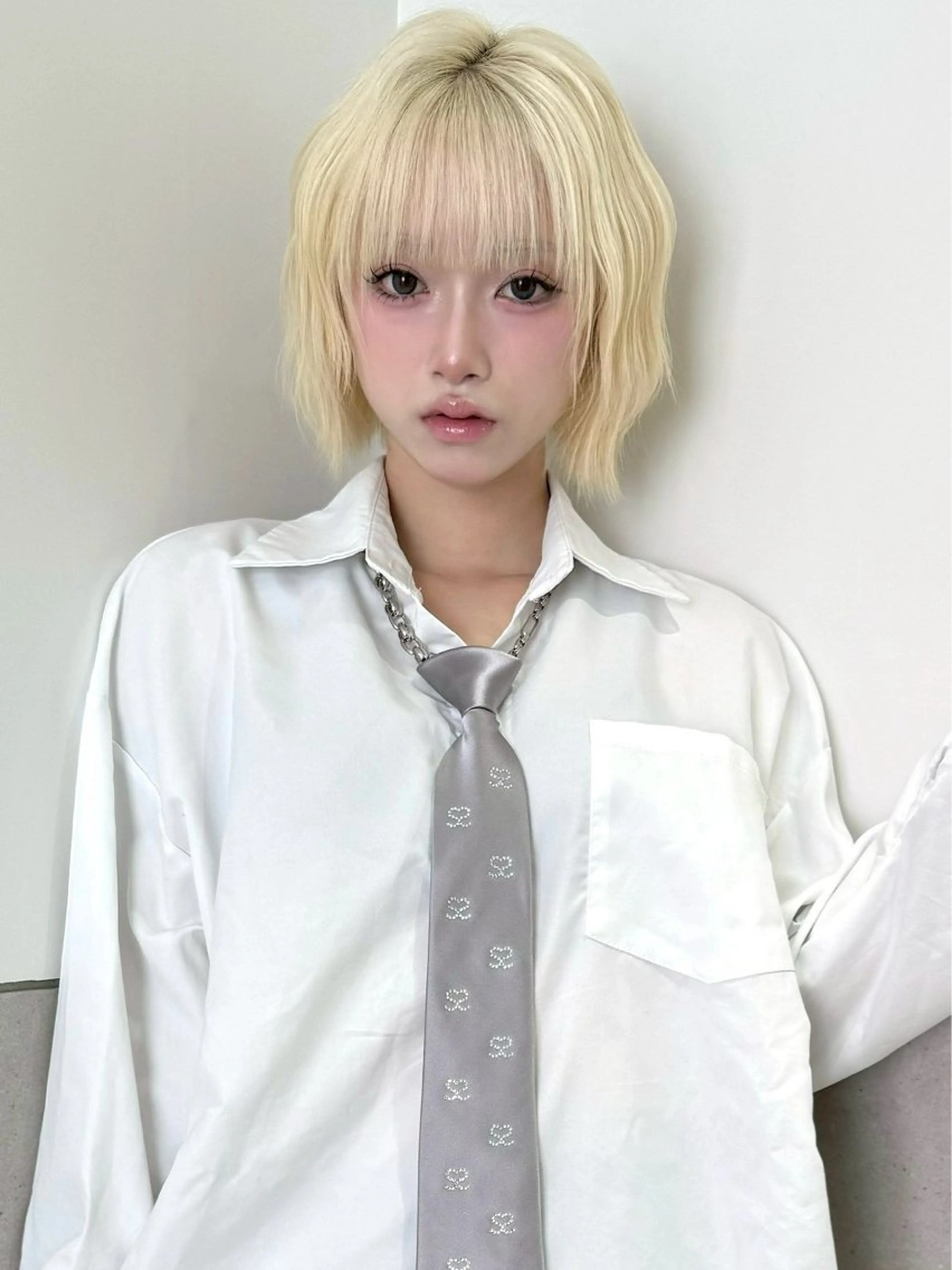 ミディアム カラー ベージュカラー ブリーチ ケアブリーチ デザインカラー ダブルカラー ヘアカラー トリートメント TATSU ミルクティーベージュのヘアスタイル