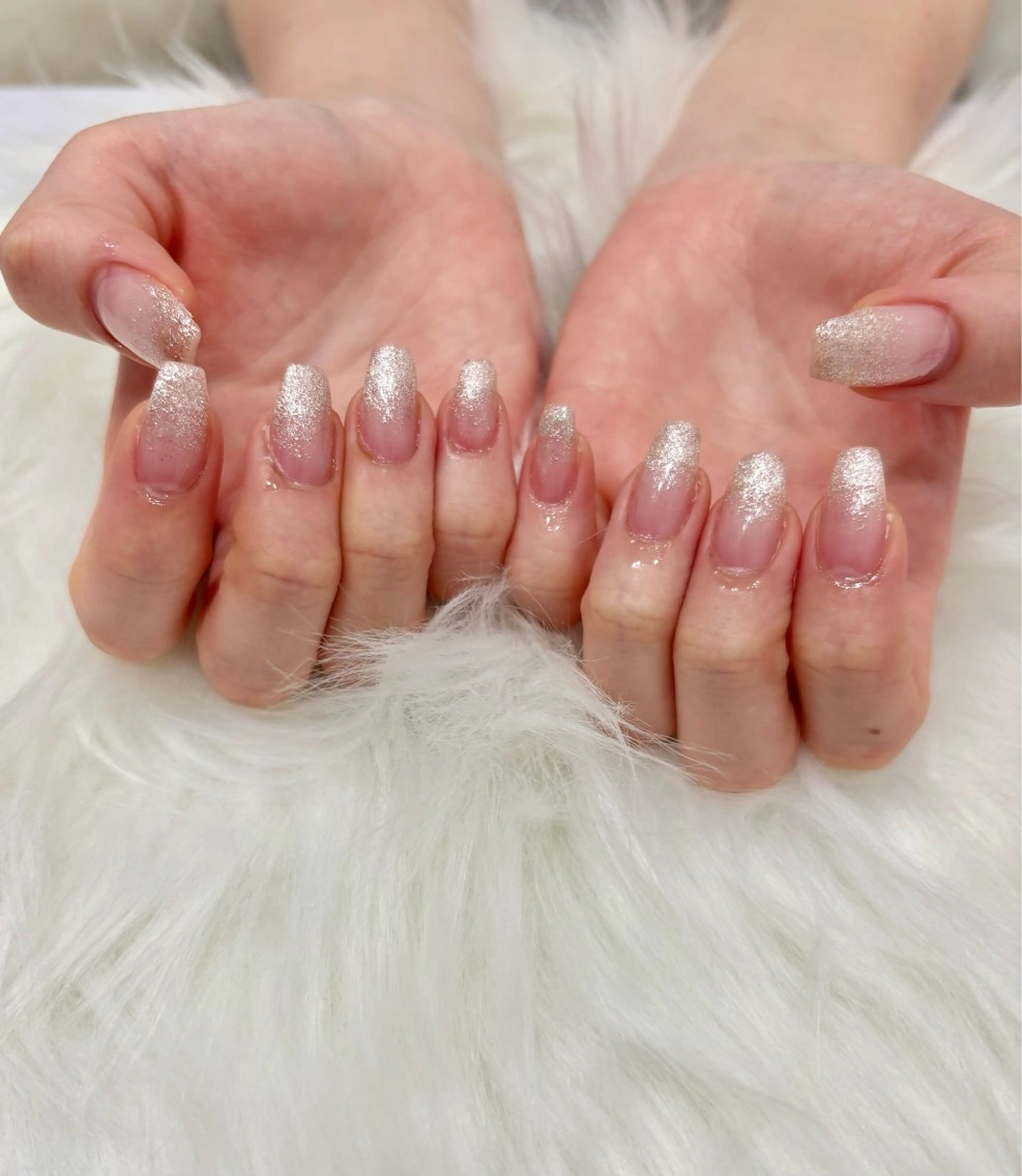 ミディアム 韓国風ヘア ハンドネイル Angie Nail所属・Angie Nail CHIYURIのネイルデザイン