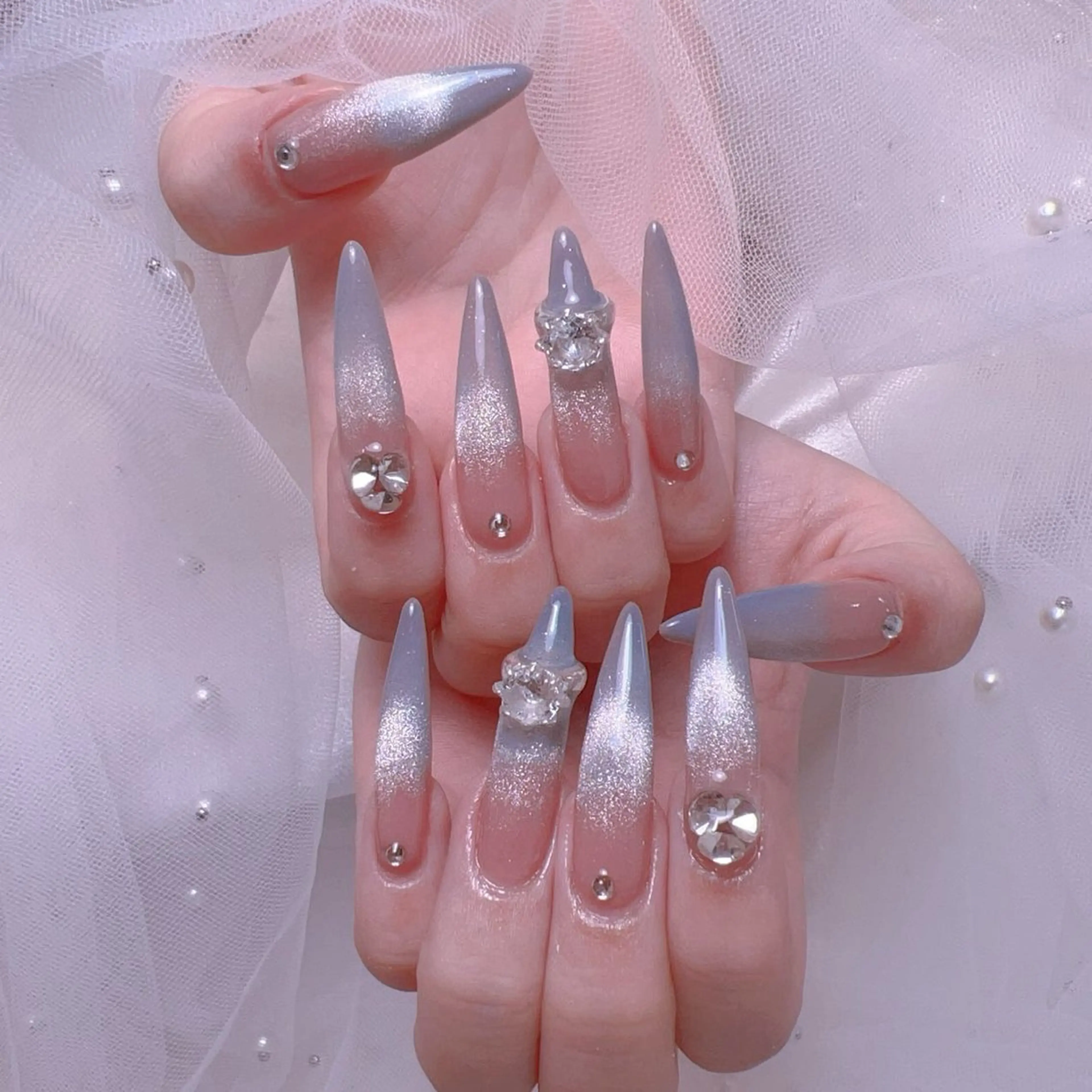 ネイル フレンチネイル ジェルネイル ハート 韓国ネイル マグネットネイル ハンドネイル ネイルサロン lotusのネイルデザイン