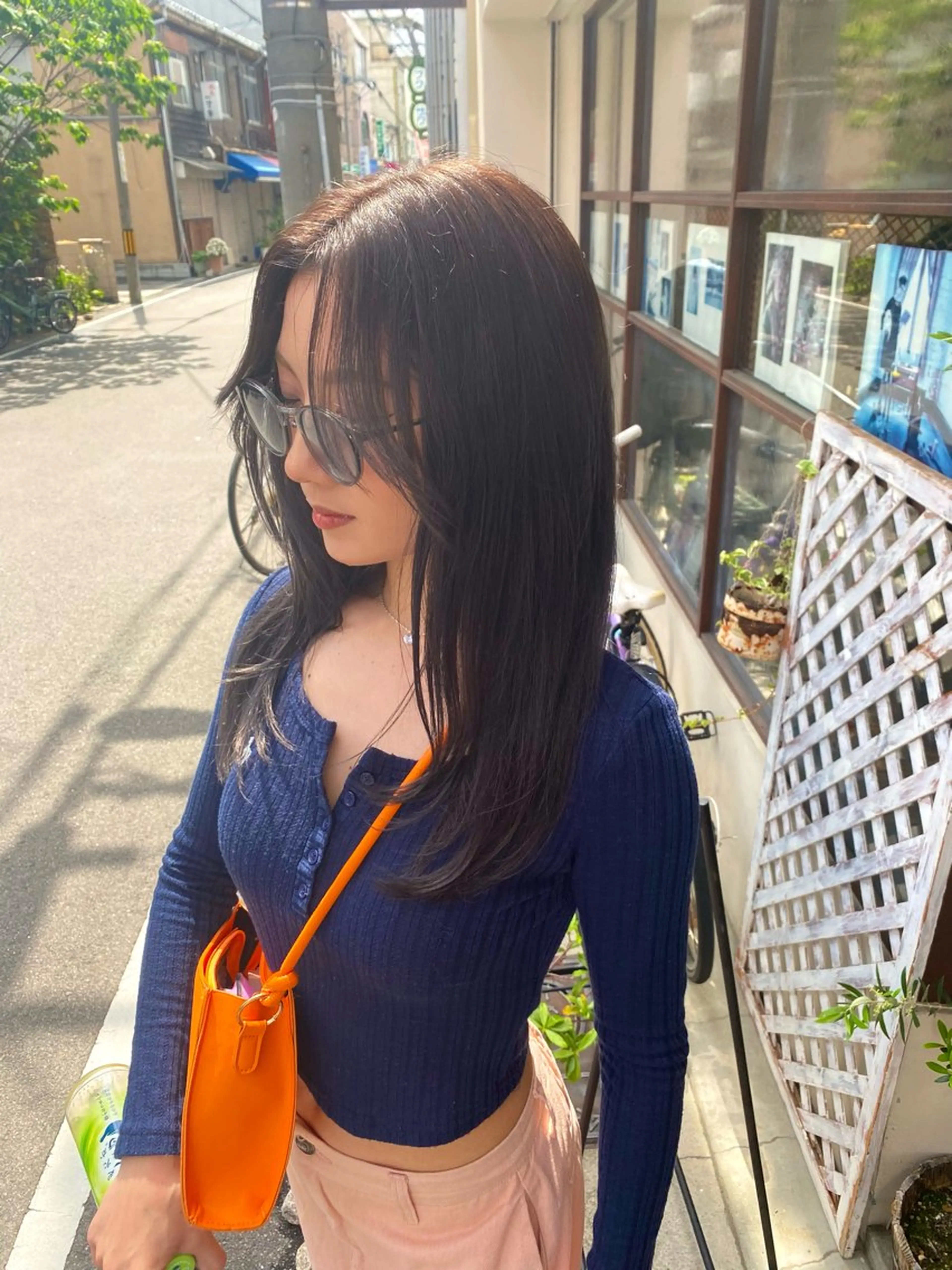 セミロング カラー 透明感カラー レイヤーカット HIKARIS 相川所属・ウチダ ユウヤのヘアスタイル