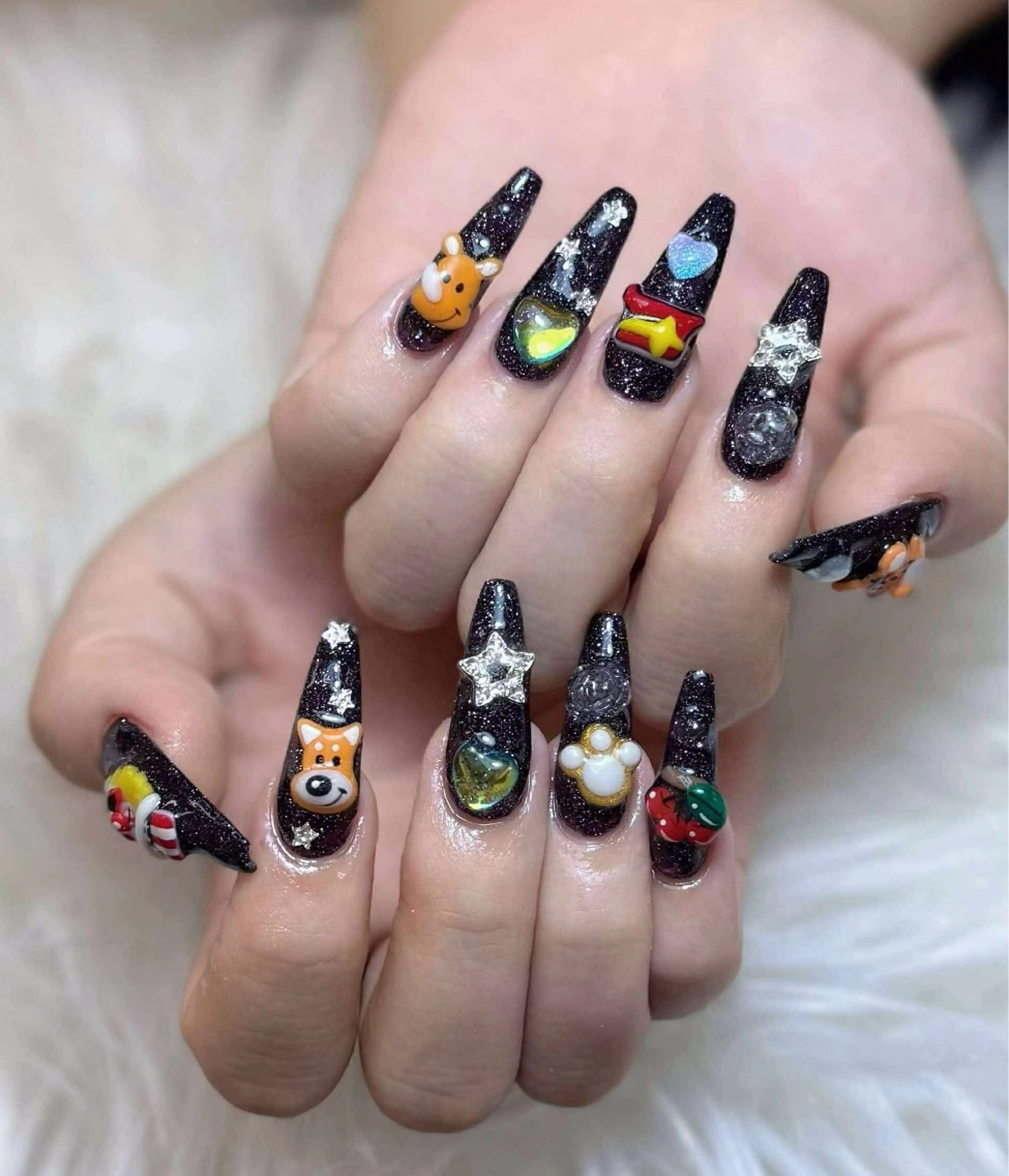 ネイル チークネイル 長さ出し フットネイル マグネットネイル 持ち込み ハンドネイル ANH NAIL ゴテゴテ専門店💎のネイルデザイン