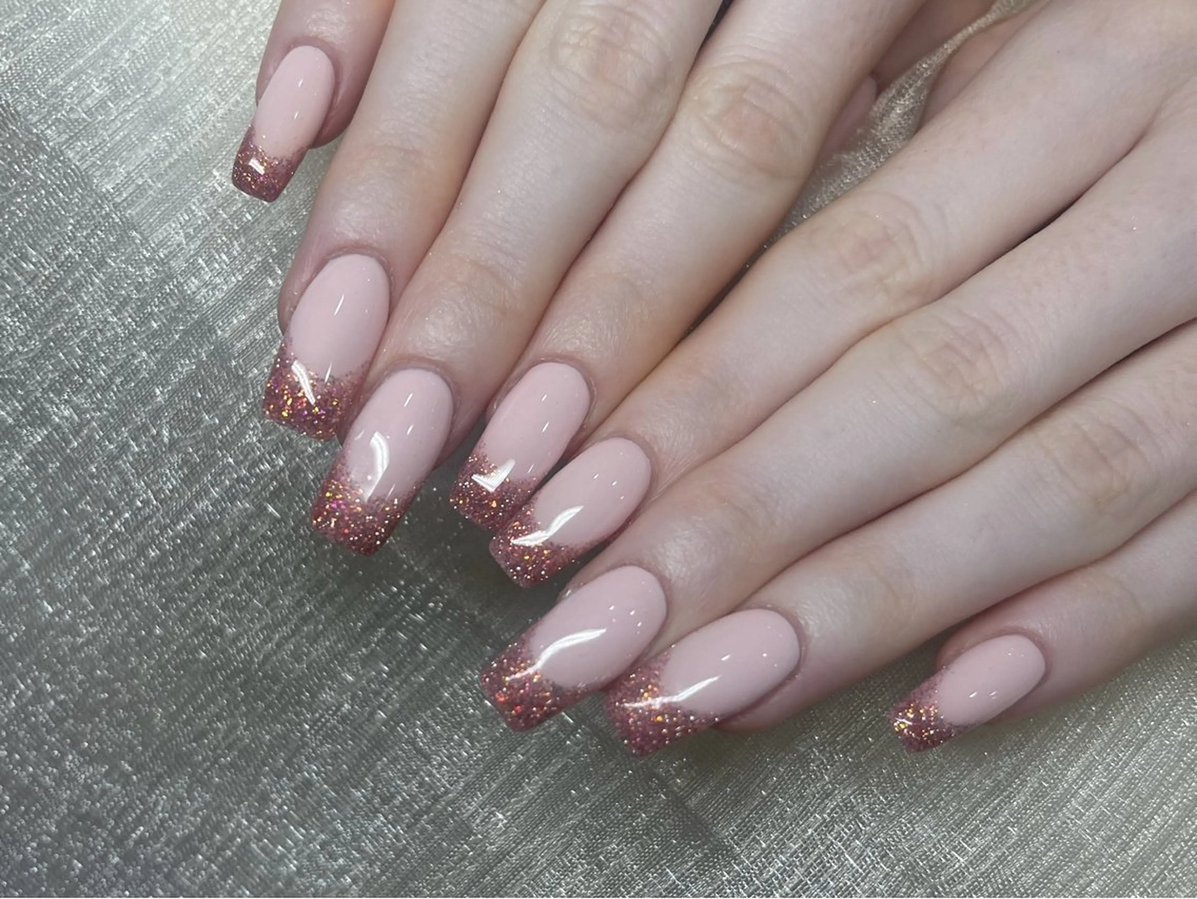 ネイル フレンチネイル グラデーション ピンク シンプルネイル ハンドネイル HA NIのネイルデザイン