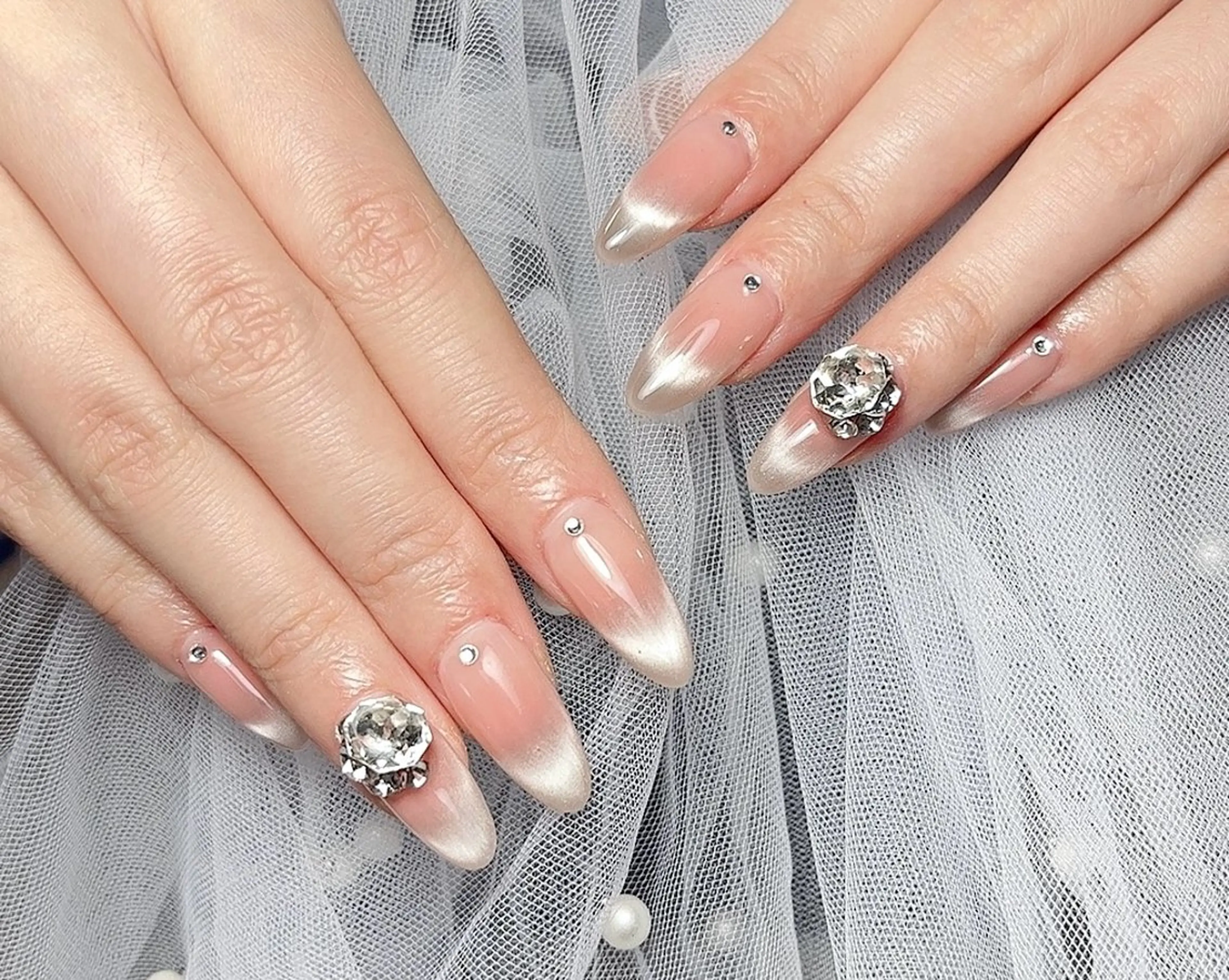 ネイル ハンドネイル オーラ ネイルのネイルデザイン