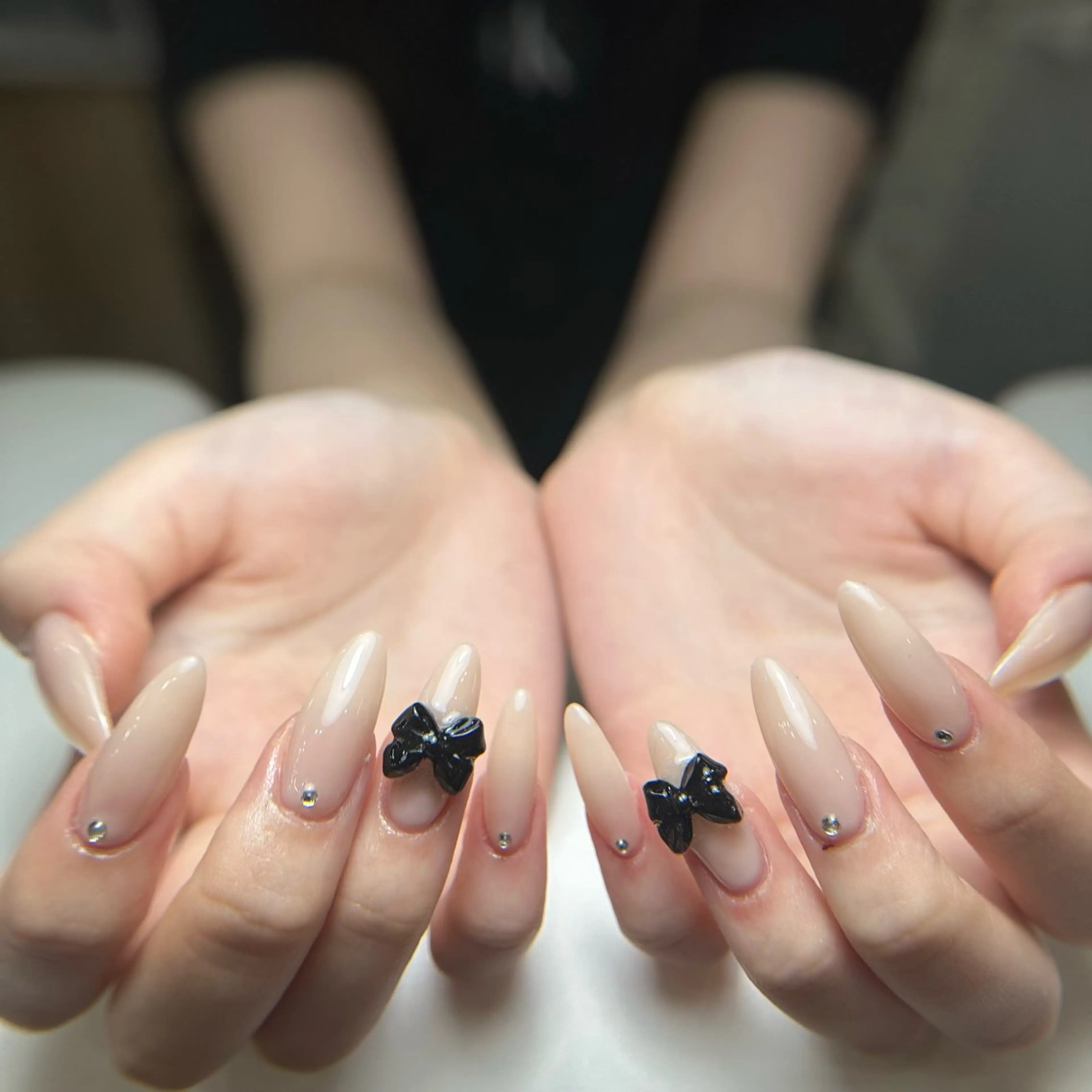 ネイル フレンチネイル グラデーション 韓国ネイル マグネットネイル シンプルネイル ハンドネイル CoMo Nail Studio所属・CoMo Nailのネイルデザイン
