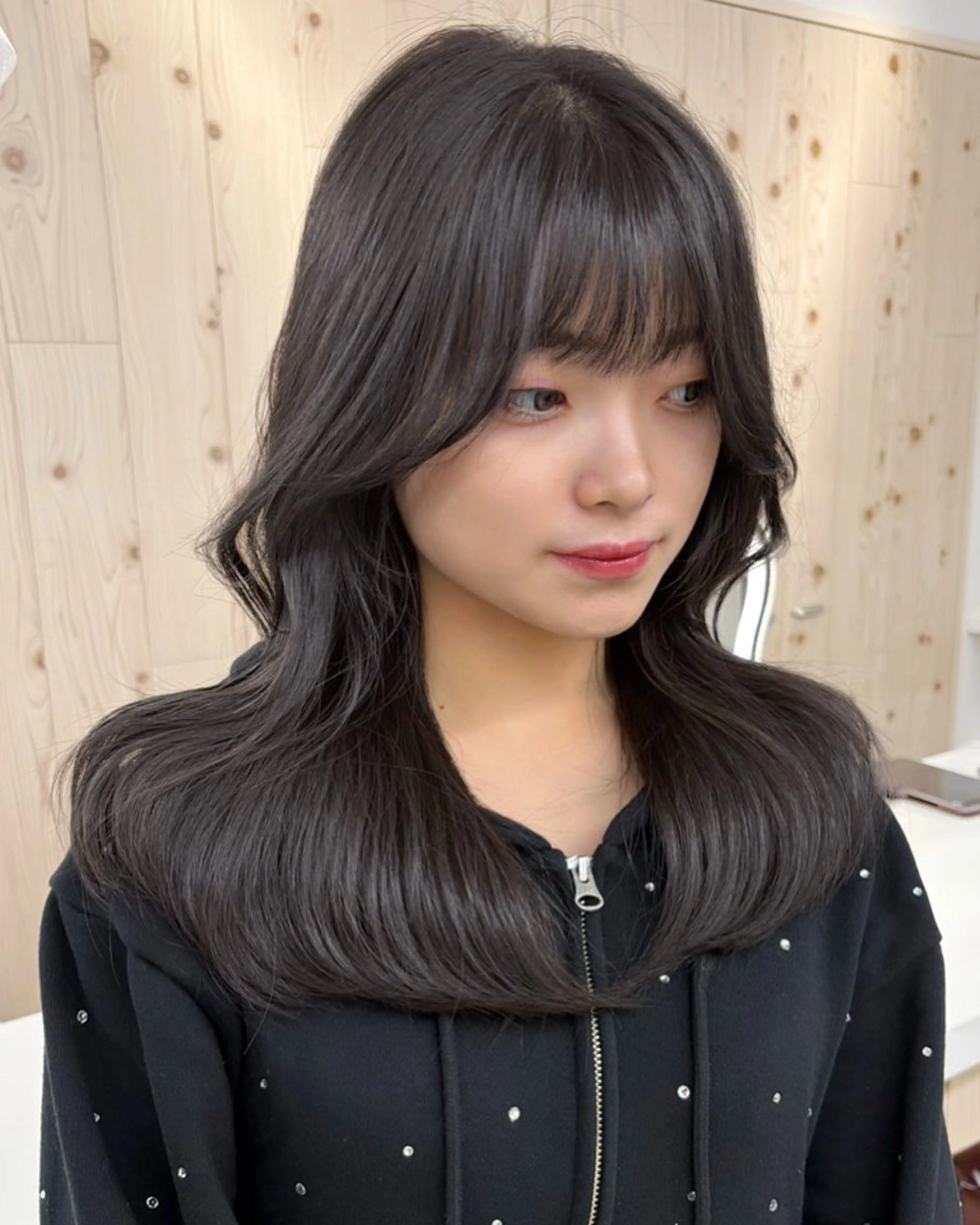 セミロング カラー カット ヘアカラー トリートメント ヘアセット 新宿/韓国ヘア/ 髪質改善ストレートのヘアスタイル