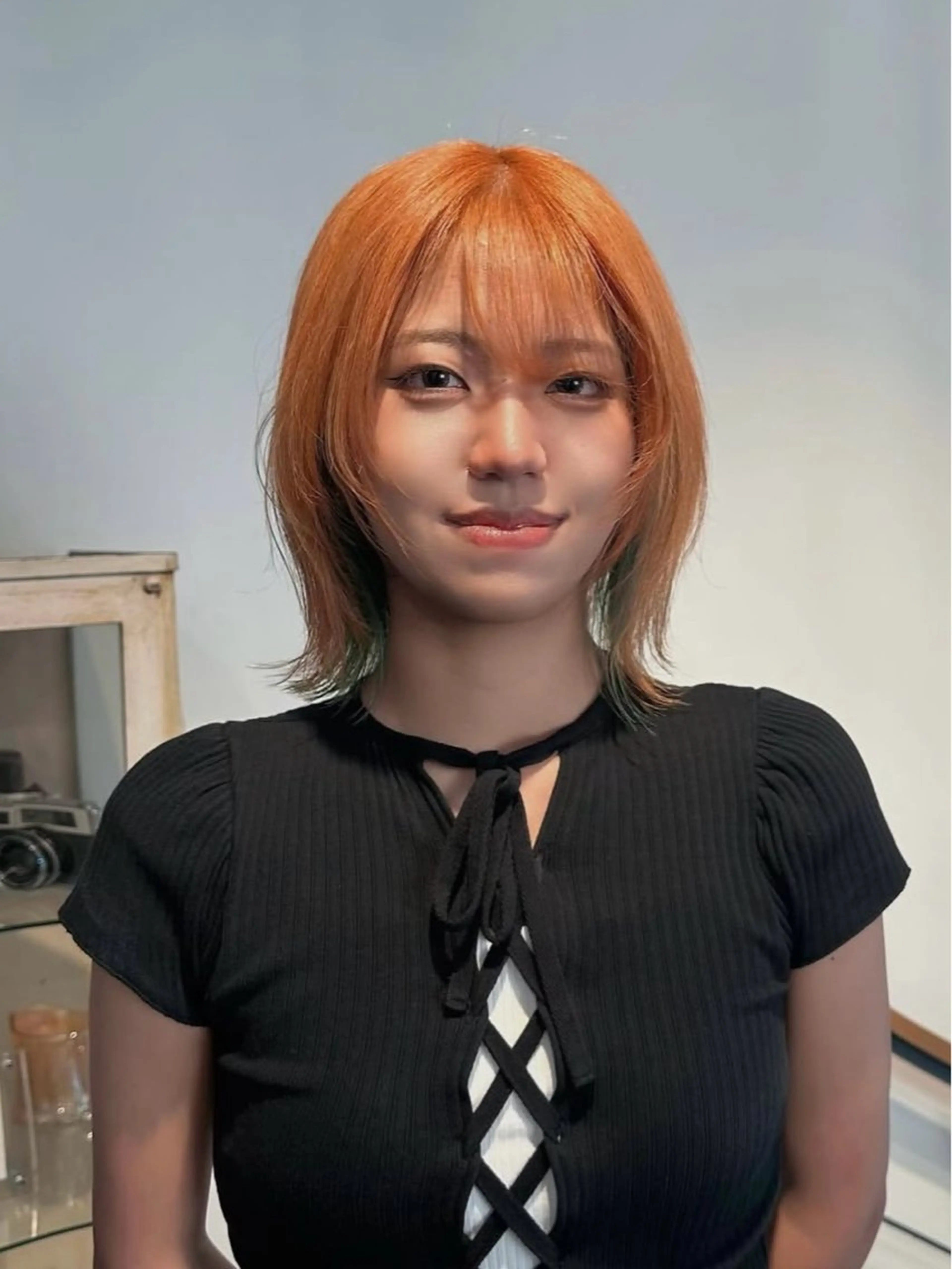 ミディアム 顔まわりレイヤー 顔周りカット 髪質改善 レイヤーカット シャギー ヘアカラー TICK-TOCK Torwest所属・デザインカラー/中性 ウルフ/mitsuのヘアスタイル