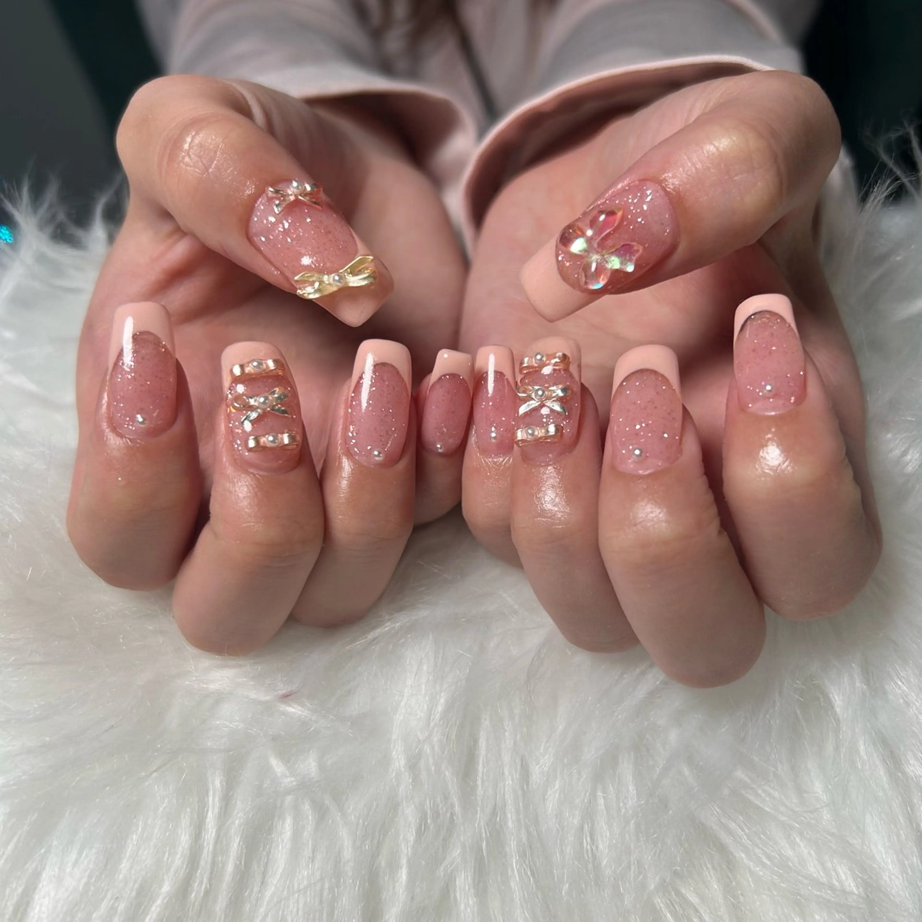 ネイル フレンチネイル ハンドネイル haacnails（ハーシーネイル）所属・haac nailsのネイルデザイン
