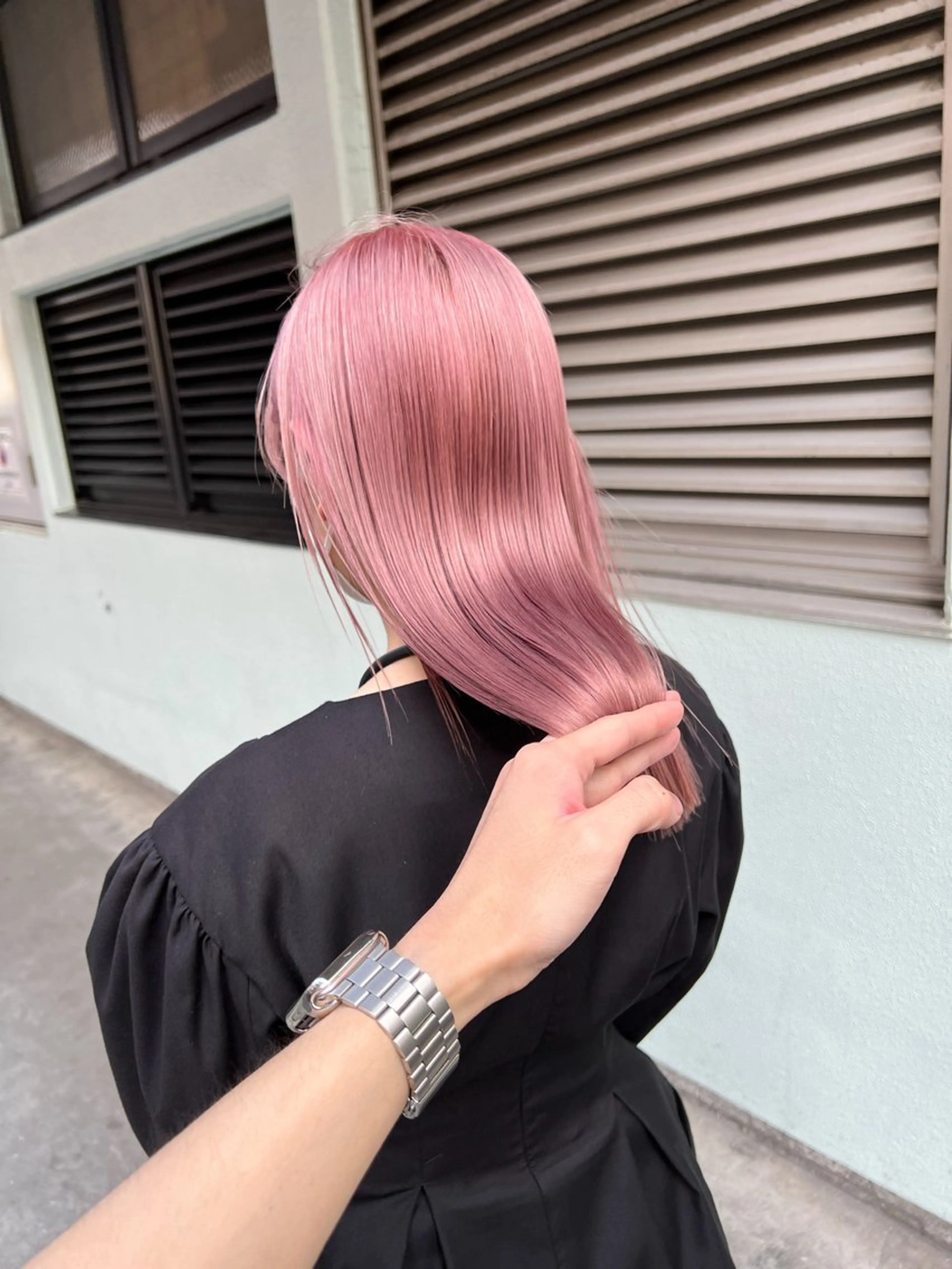 セミロング カラー ピンクカラー カット ヘアカラー ムラ修正💎 艶髪ハイトーン💎のヘアスタイル