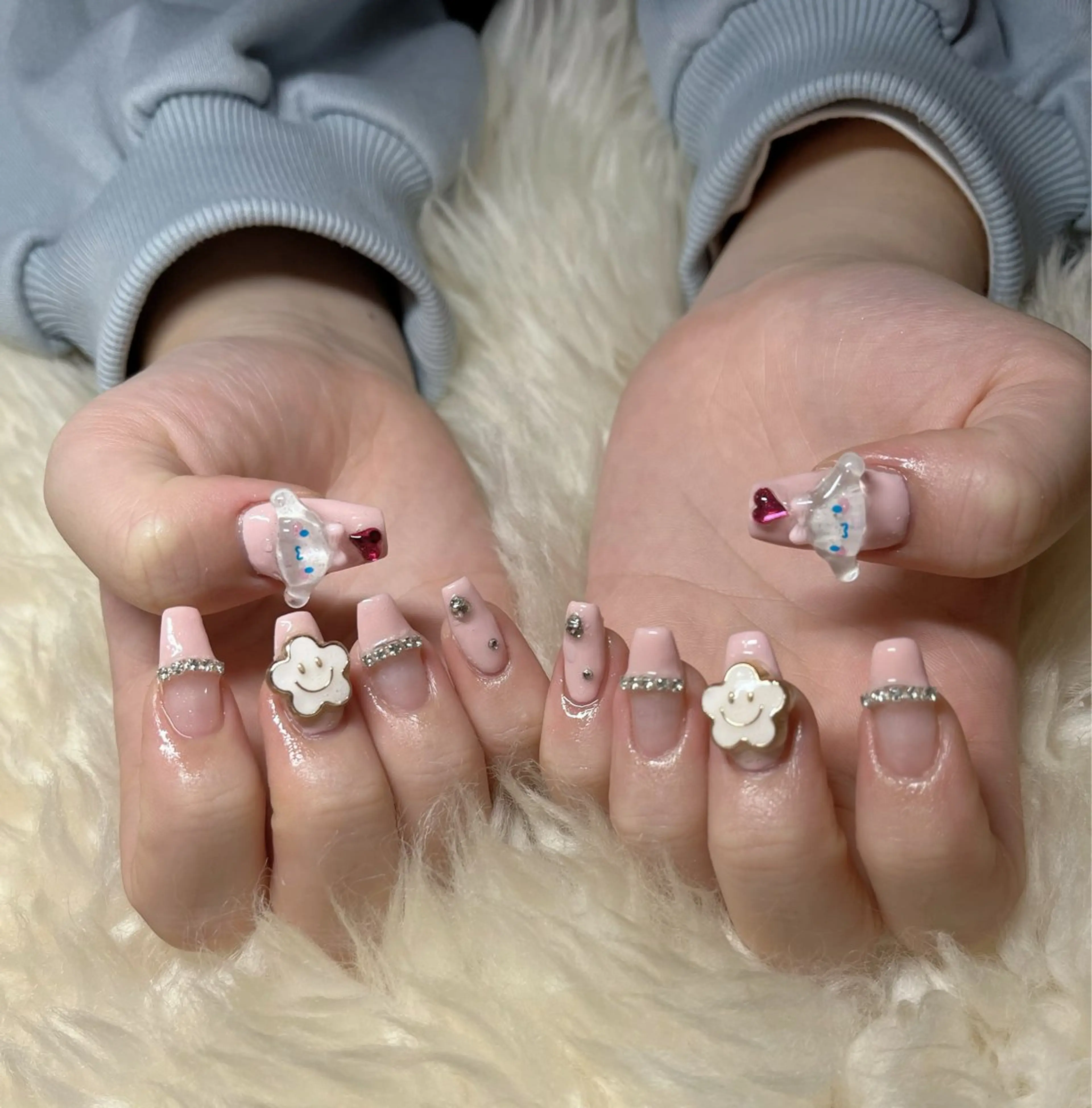 ネイル ハンドネイル MIYA  nail&   eyelash所属・MIYA NAIL シシのネイルデザイン