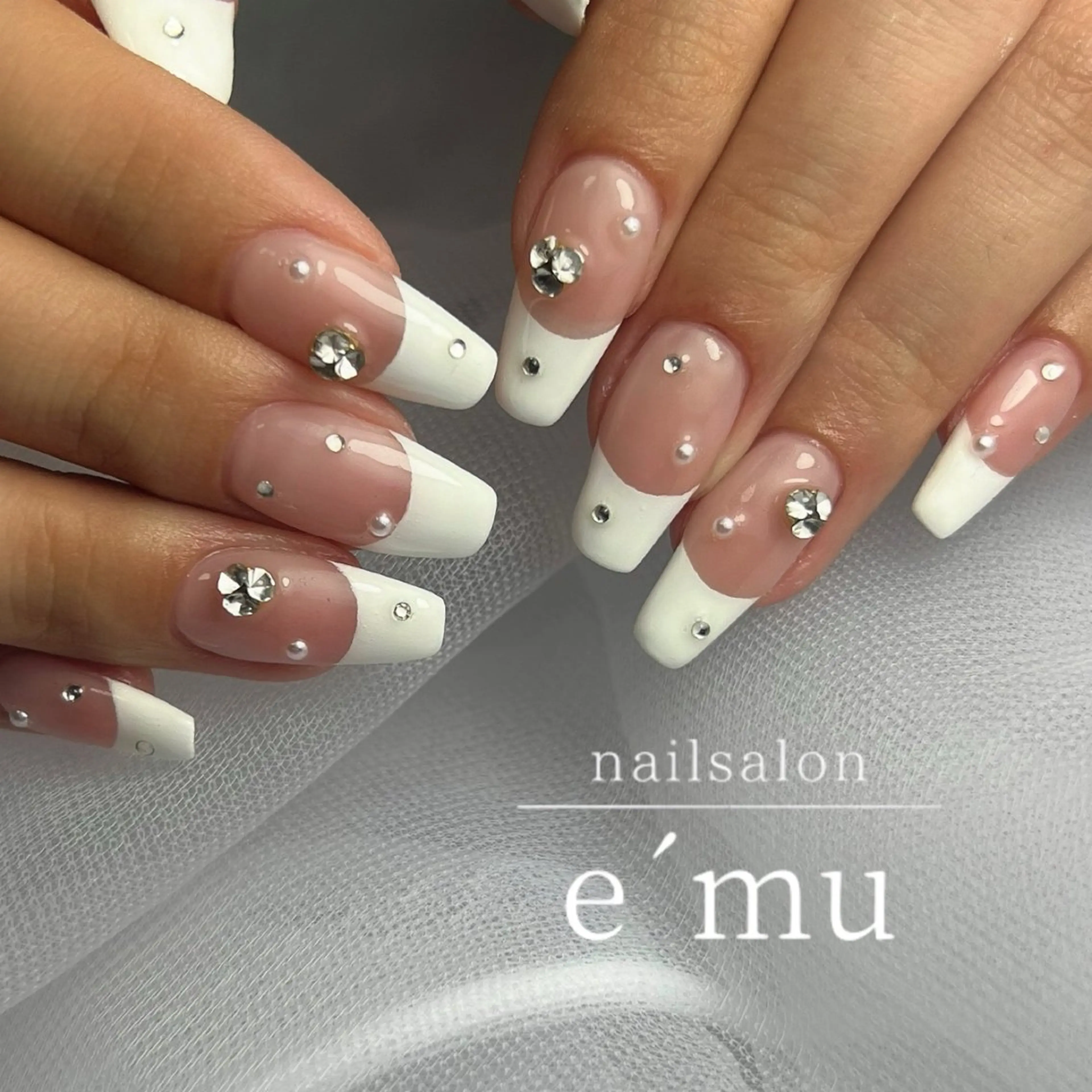 ネイル フレンチネイル ハンドネイル nailsalon e´muのネイルデザイン