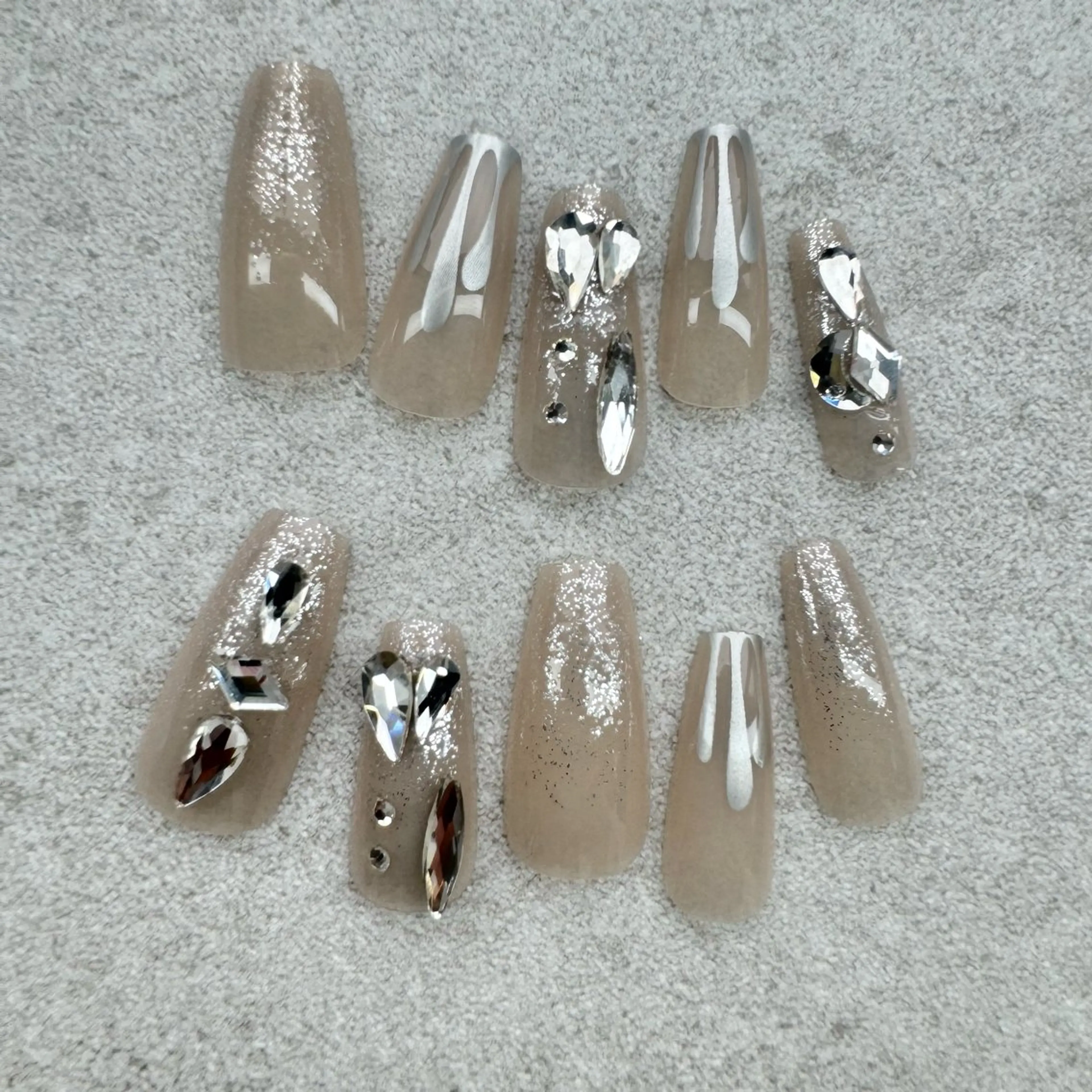 ネイル M&K　上田店所属・M&K 上田店の眉毛・アイブロウイメージ