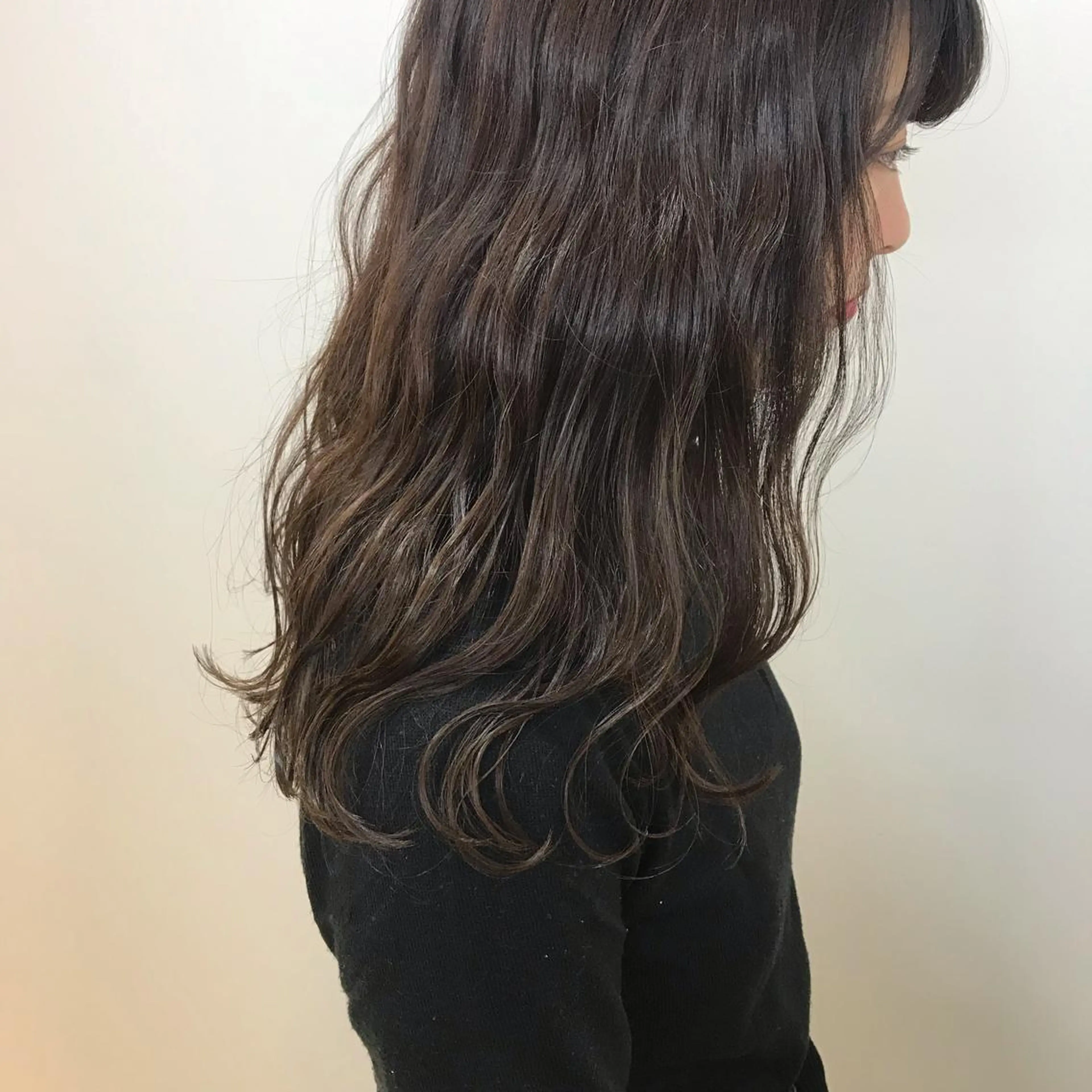 ロング riho/ブリーチ/ デザインカラー/辻堂のヘアスタイル
