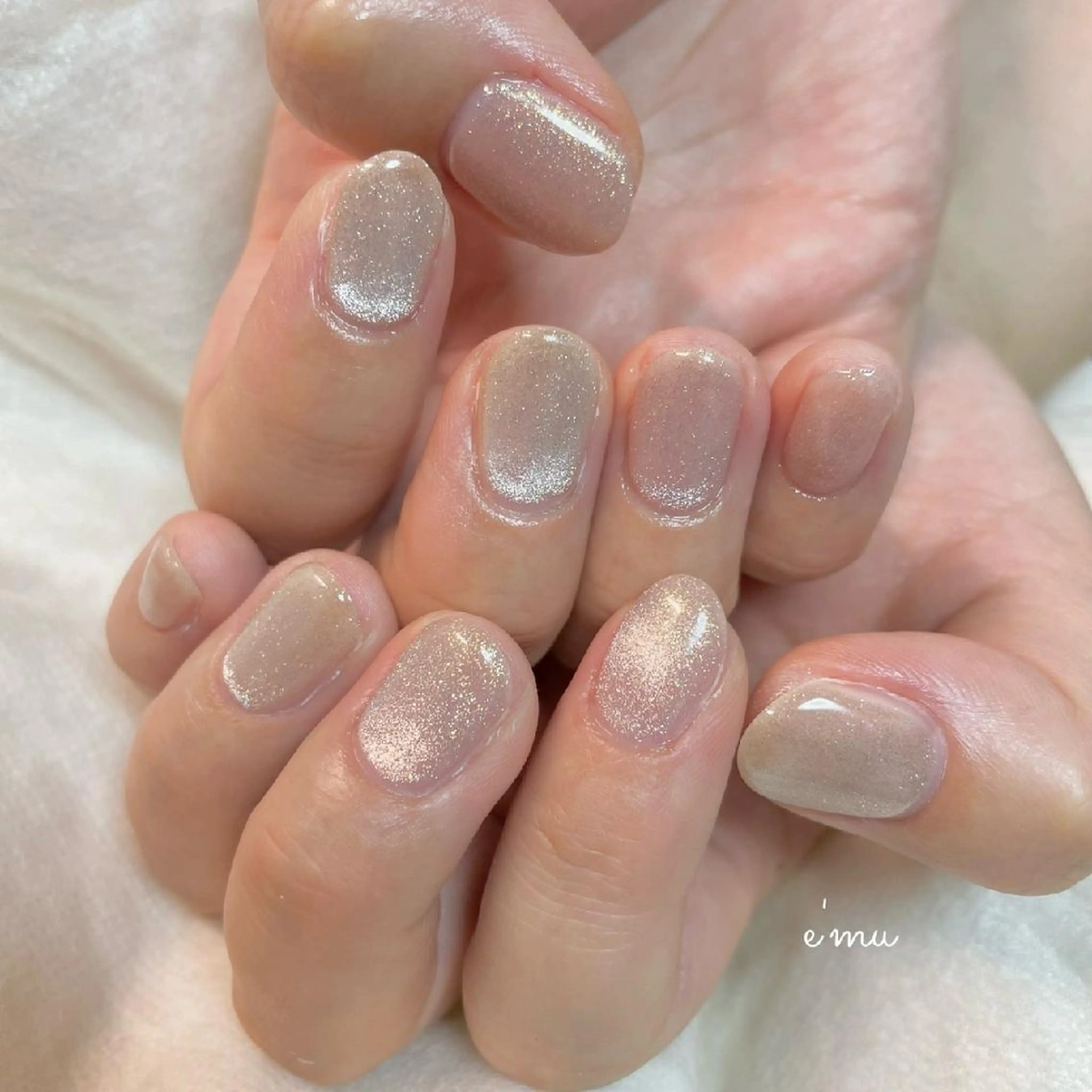 ネイル マグネットネイル ワンカラーネイル ハンドネイル nail salon e'mu💐のネイルデザイン