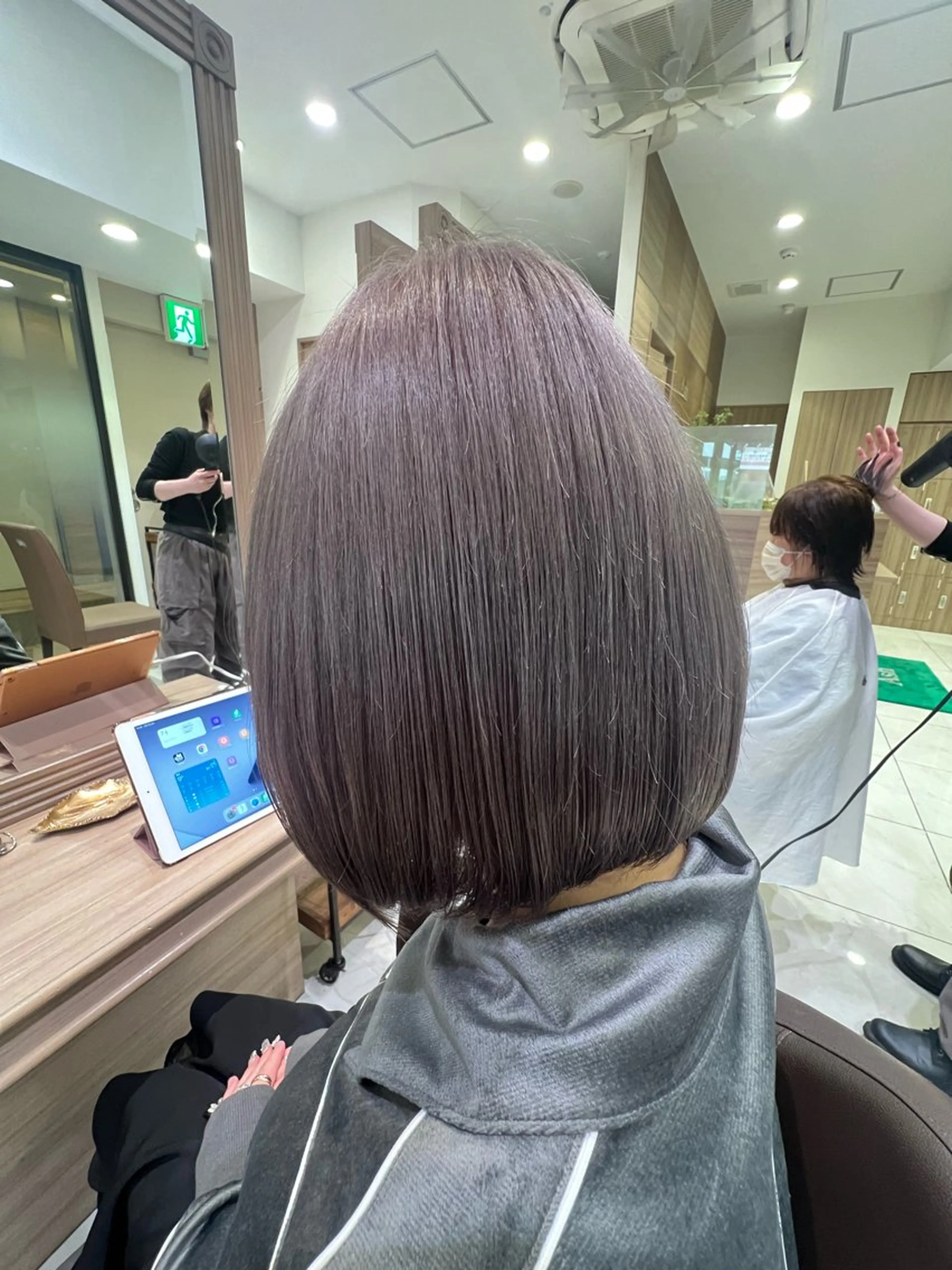 ミディアム カラー ヘアカラー トリートメント 極艶ハイトーン 💎りゅうやのヘアスタイル