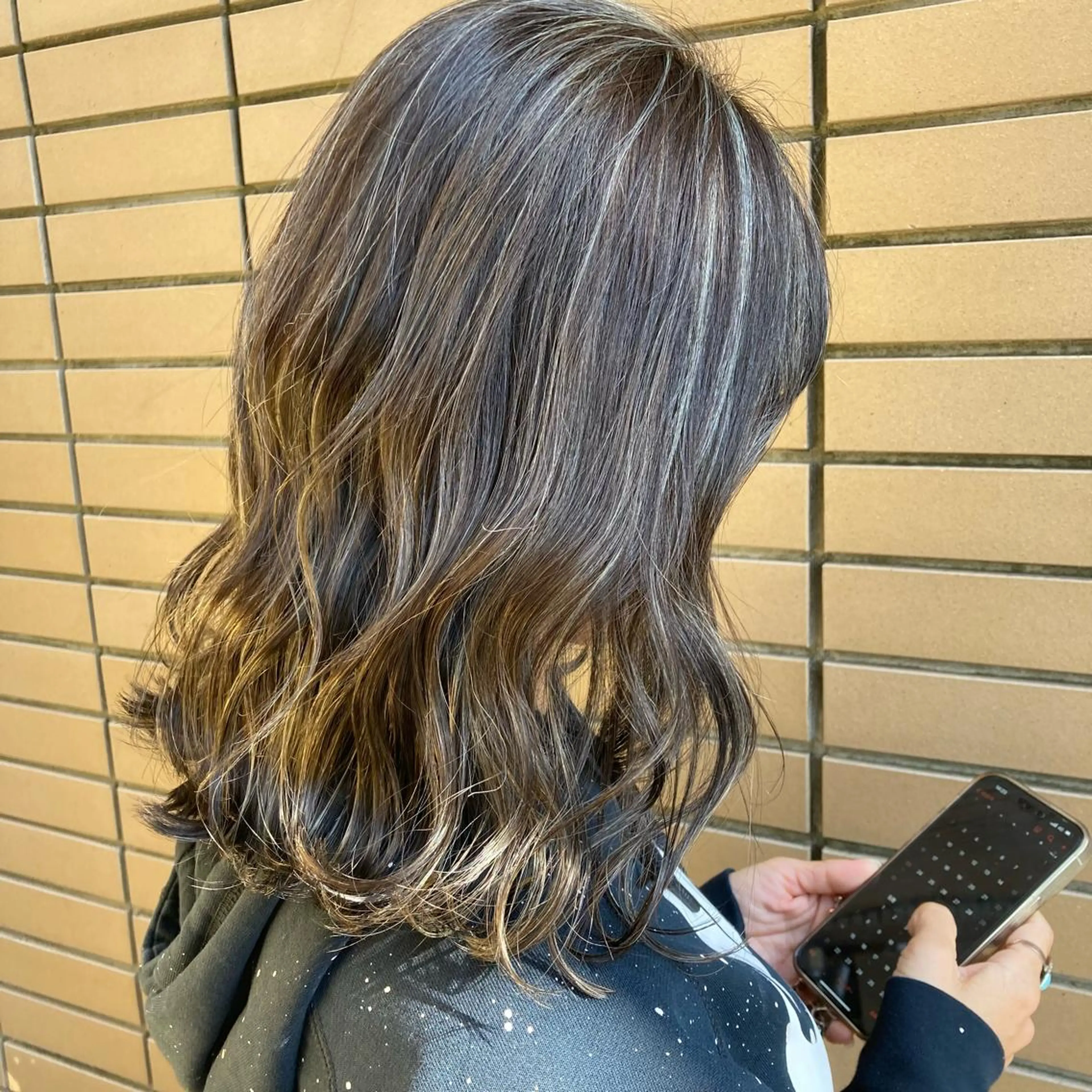 ミディアム カラー ヘアカラー 青田 明日海のヘアスタイル