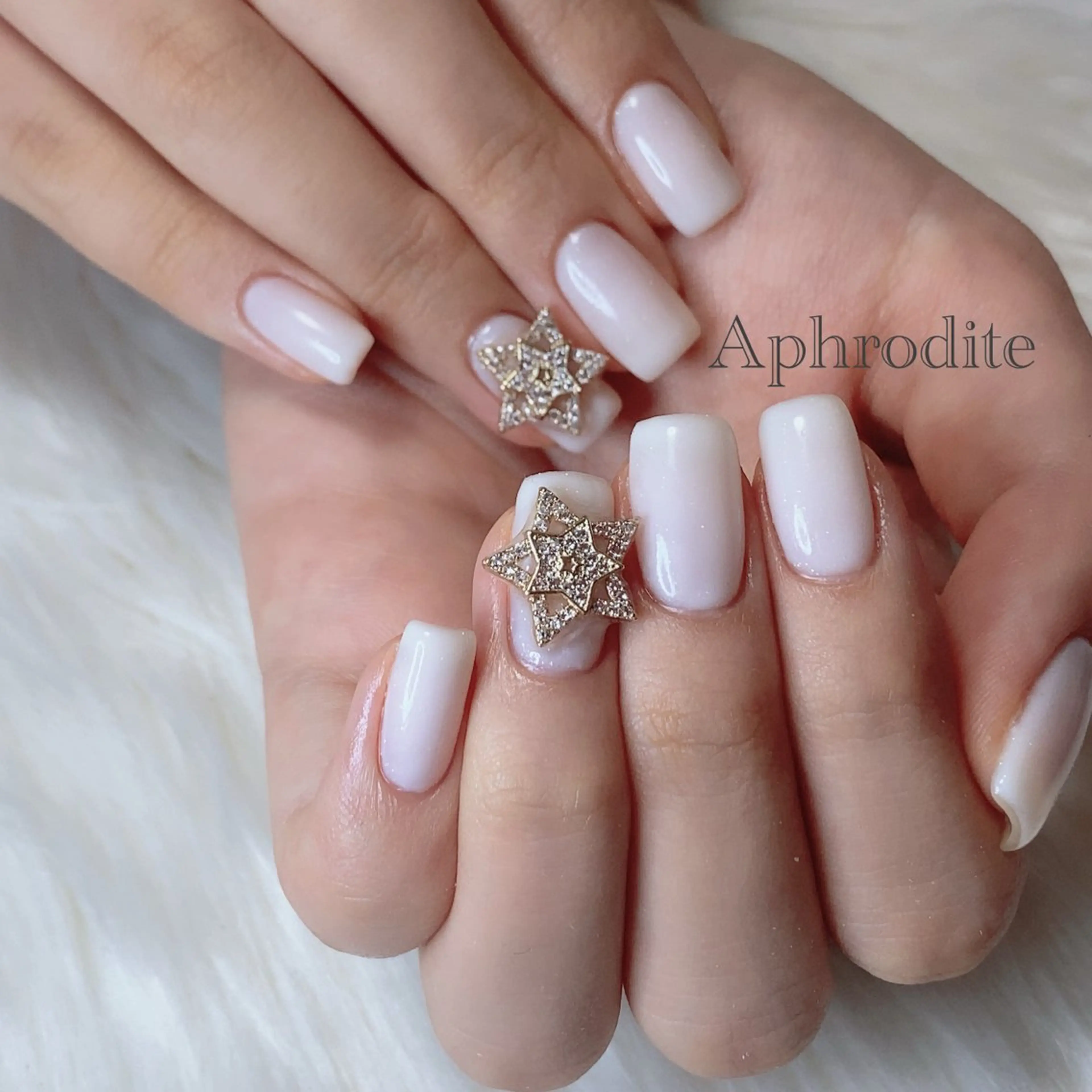 ネイル Aphrodite パラジェル認定サロンのネイルデザイン