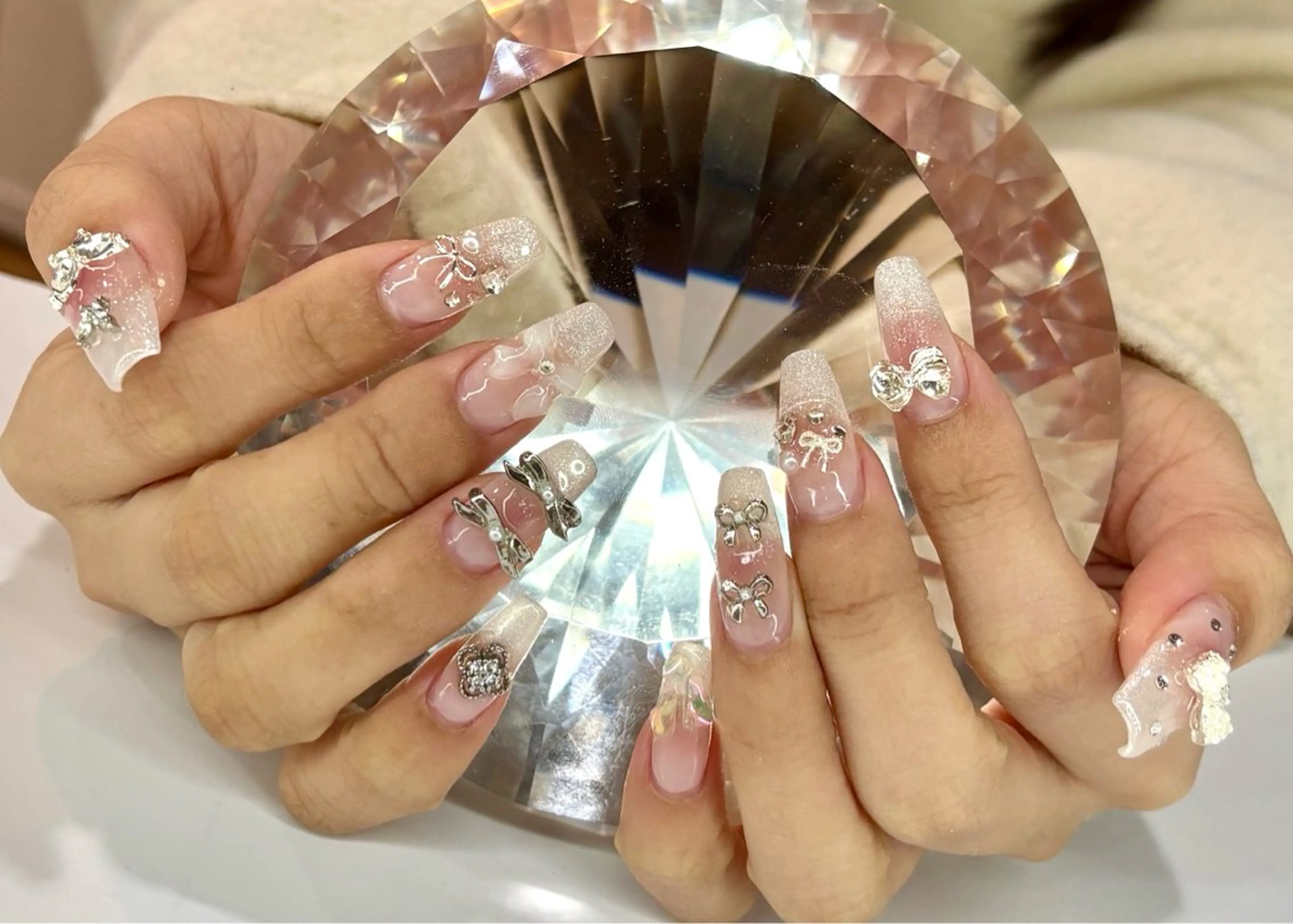 ネイル ハンドネイル LoaChaton kaeのネイルデザイン